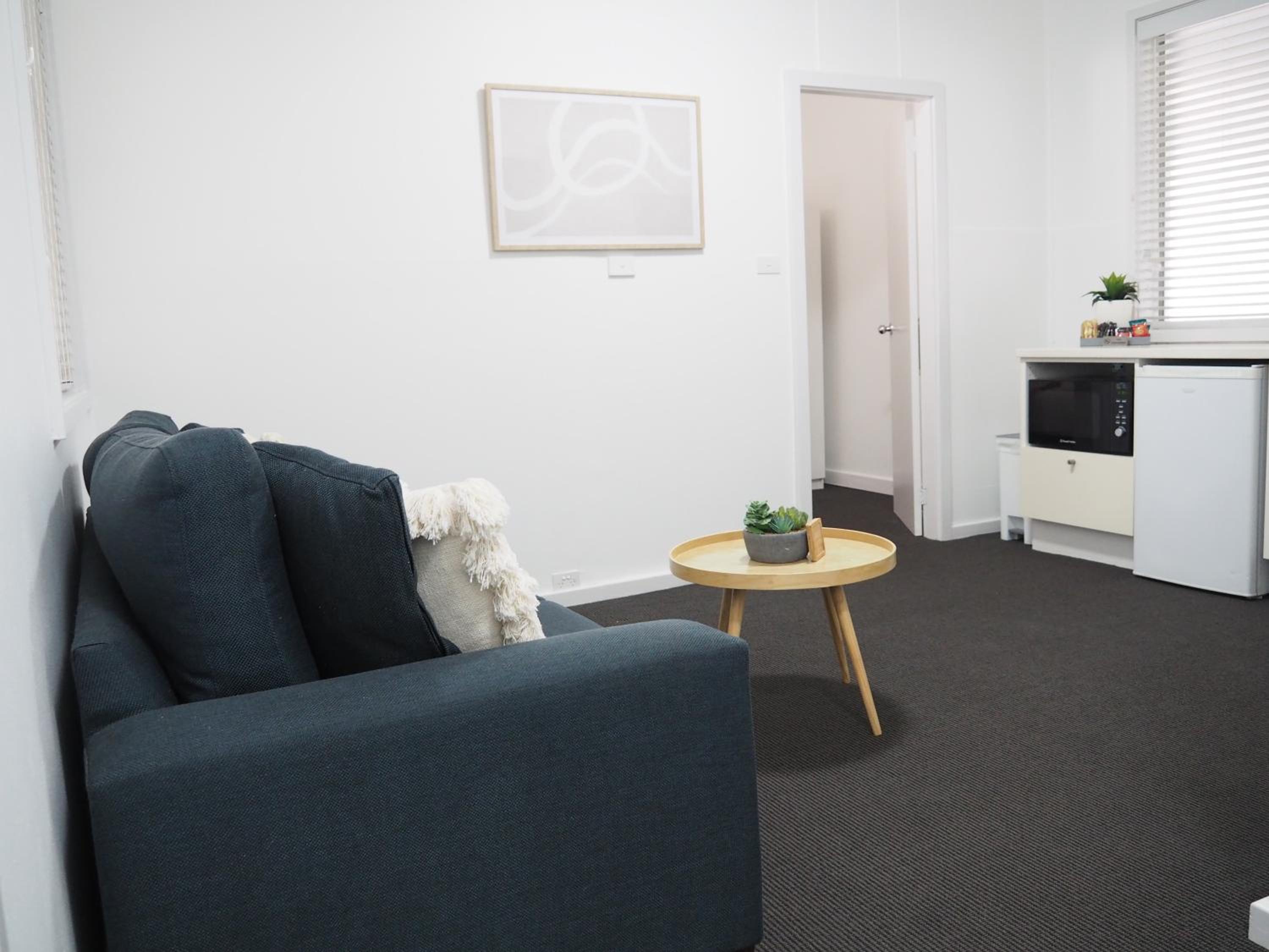 Standard Studio - Photo 9