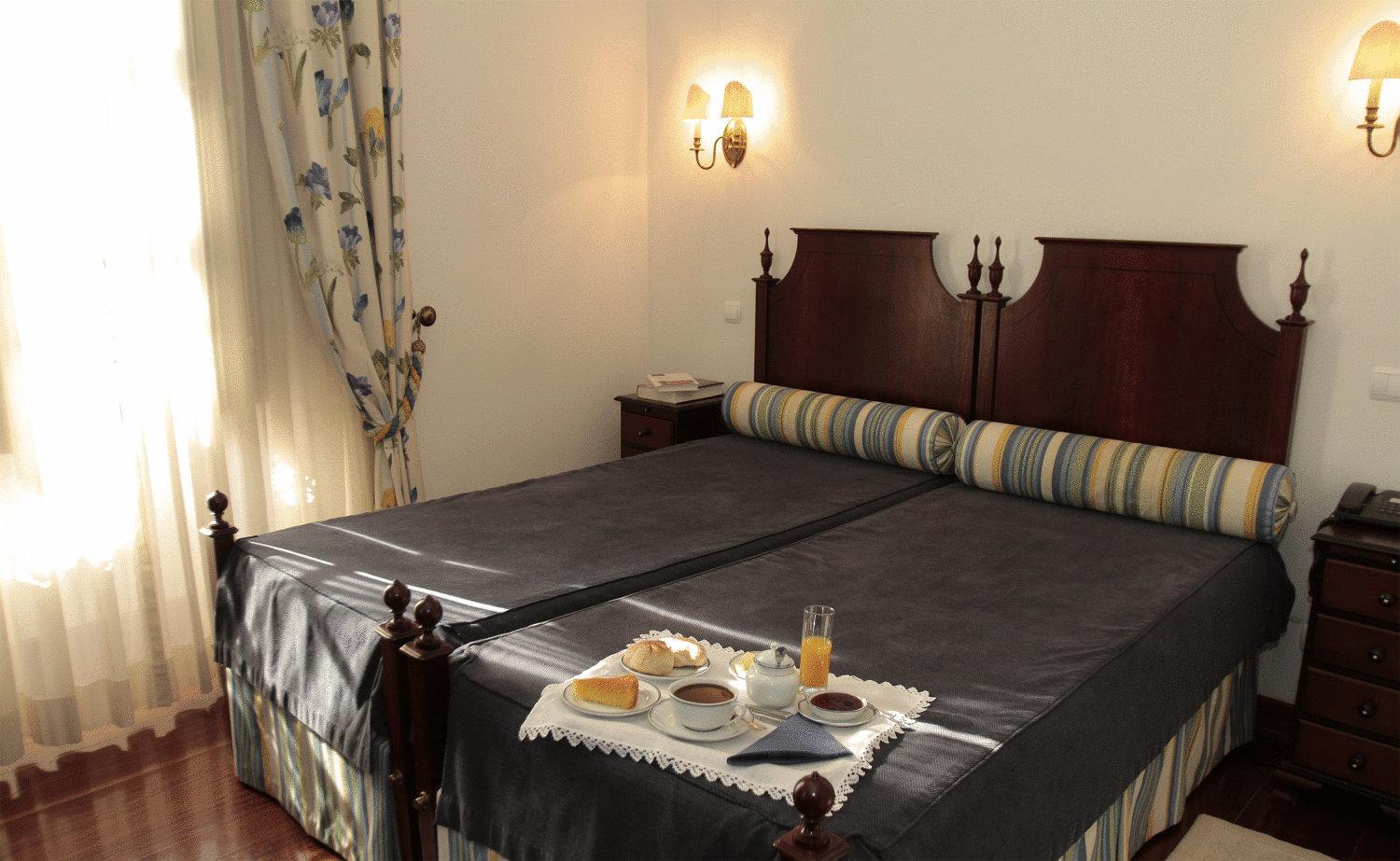 Double or Twin Room - Photo 3