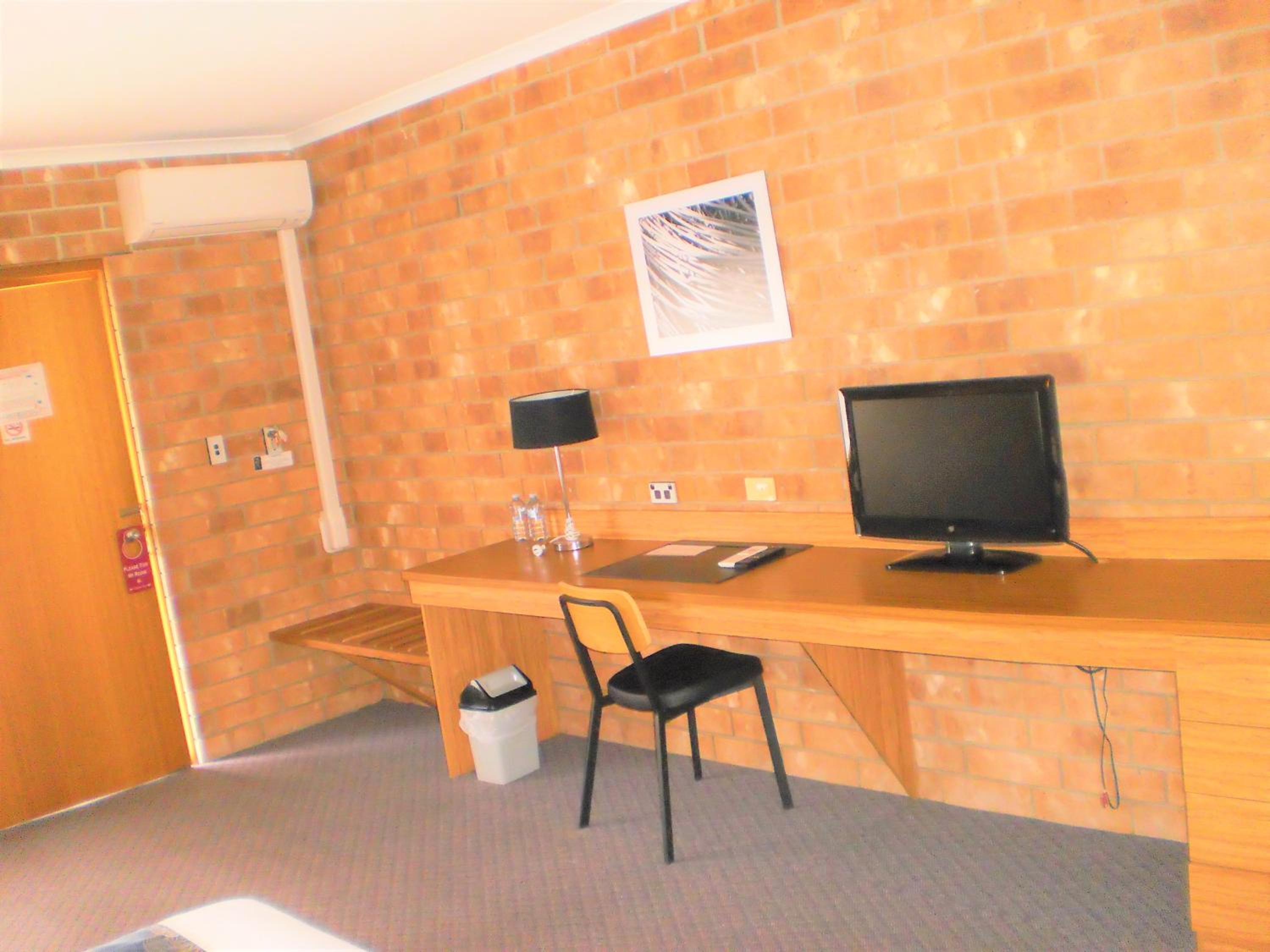 Deluxe Queen Room - Photo 4