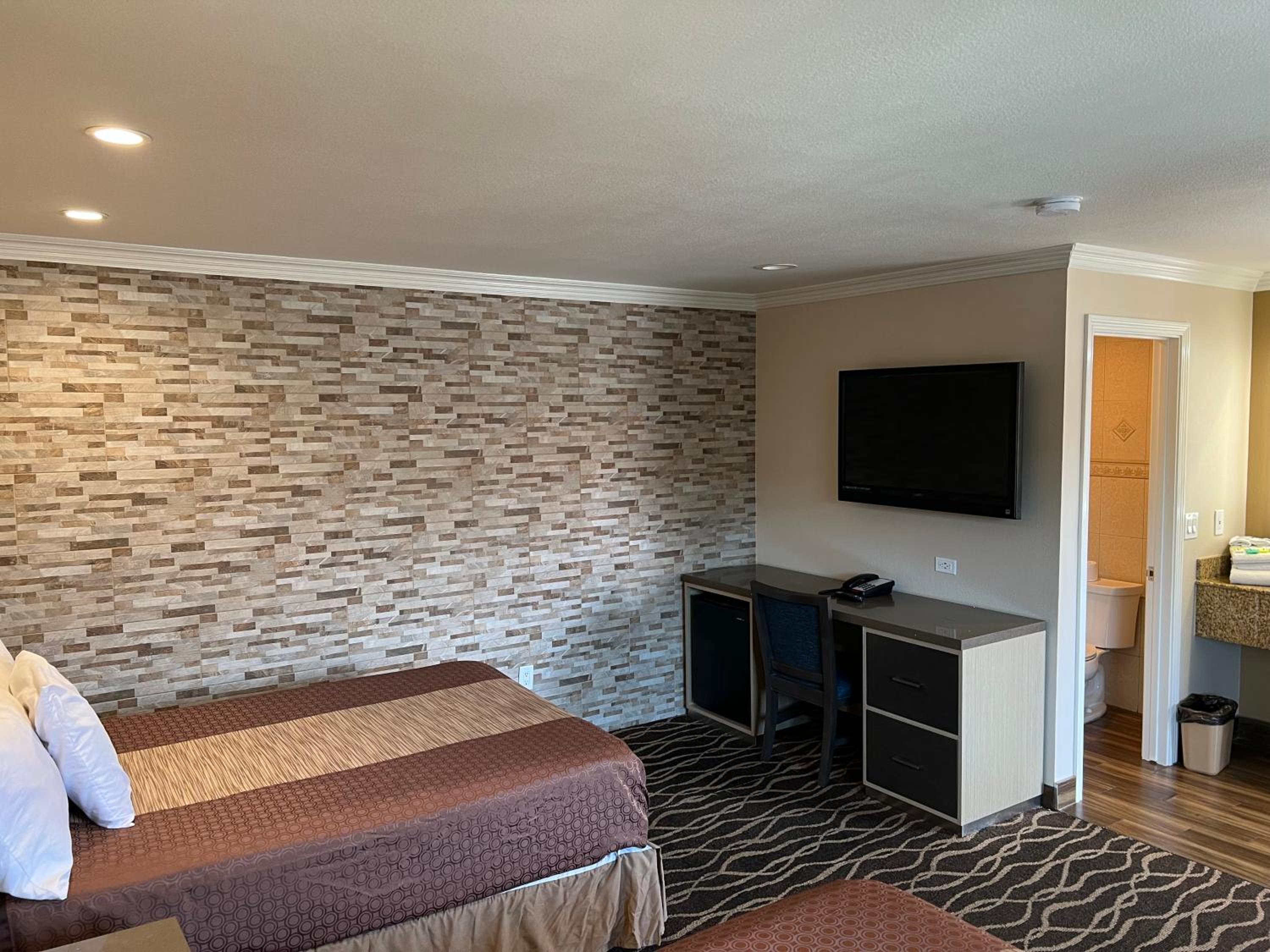 Deluxe Double Room - Photo 8