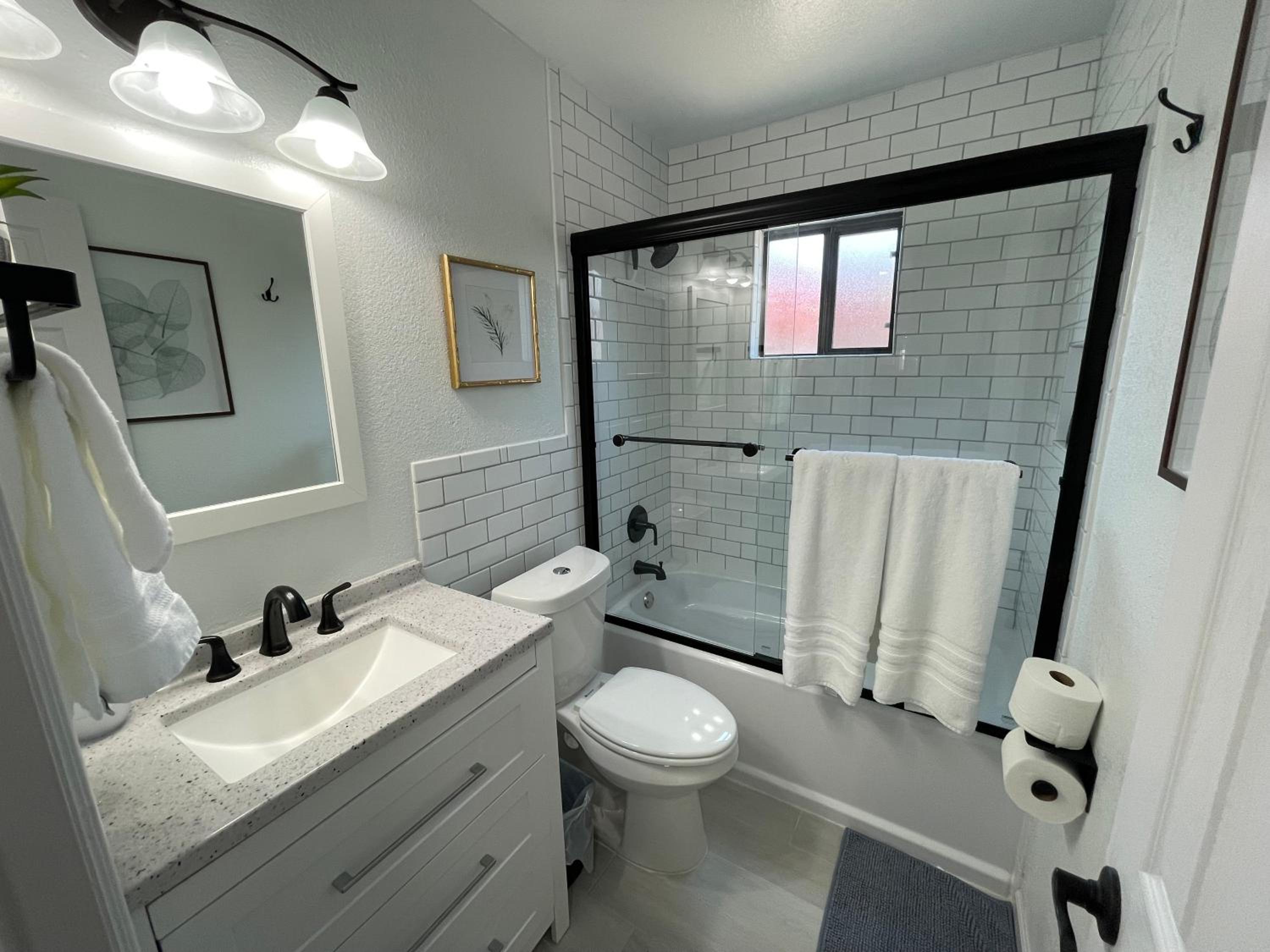 Three-Bedroom House photo 2