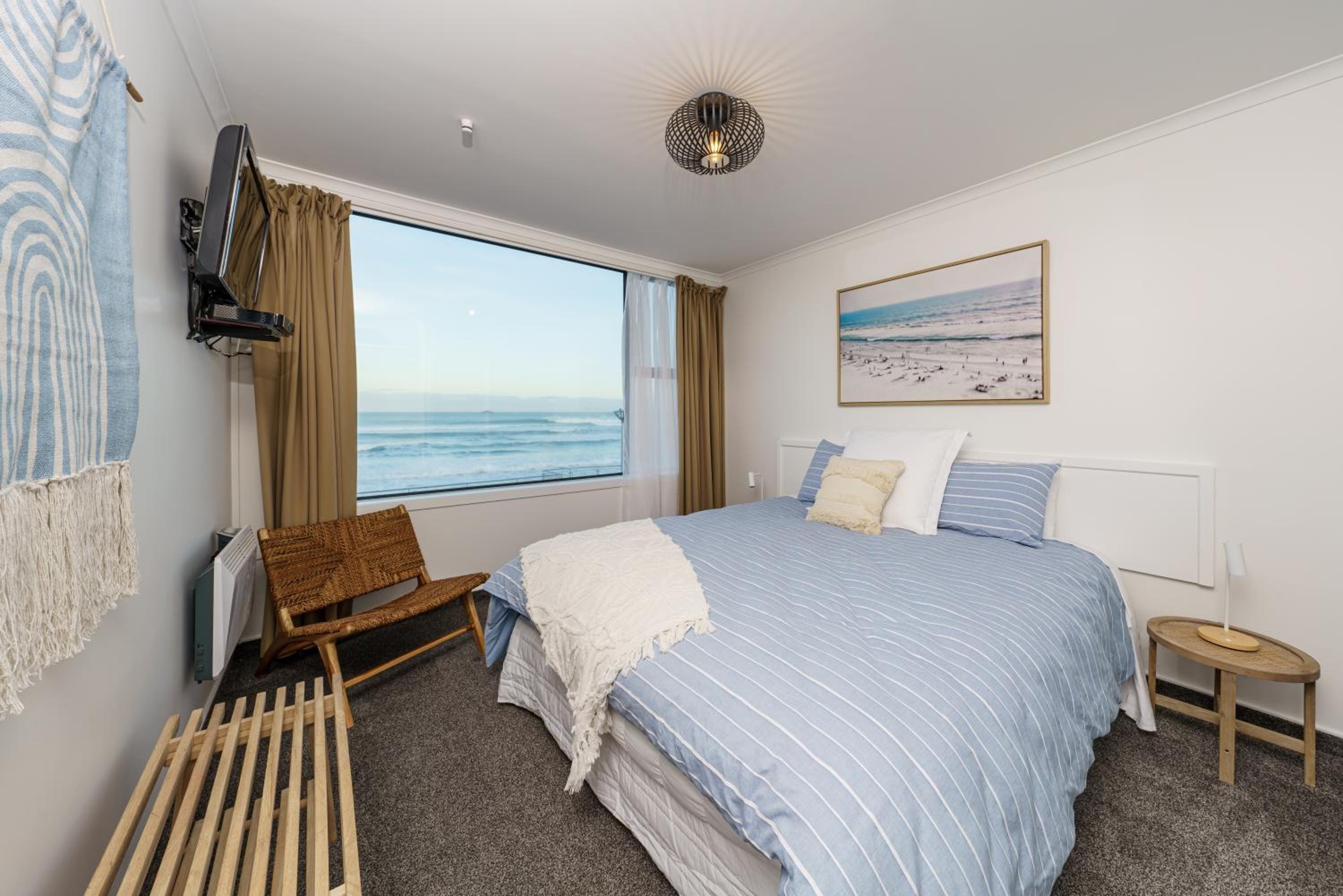 Apartment with Sea View - Photo 16