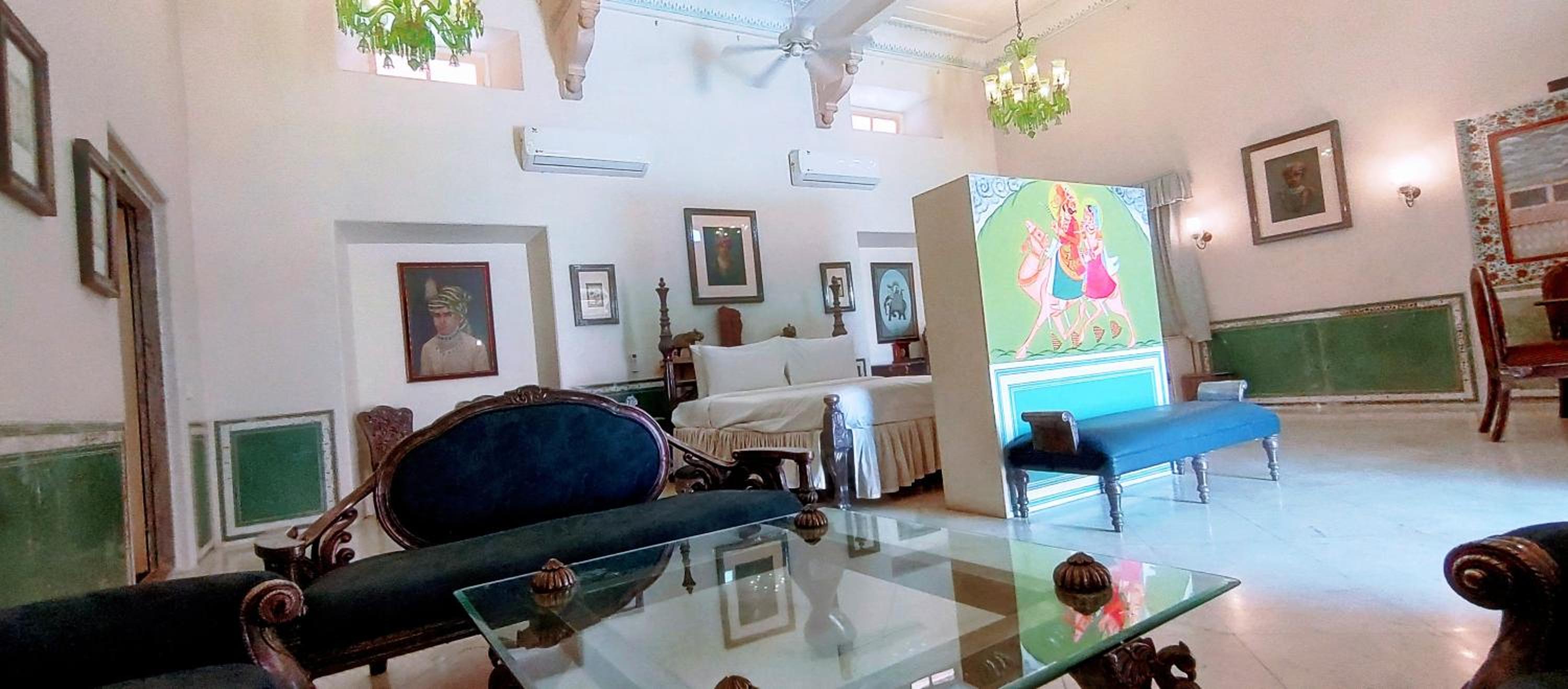 King Suite - Photo 4