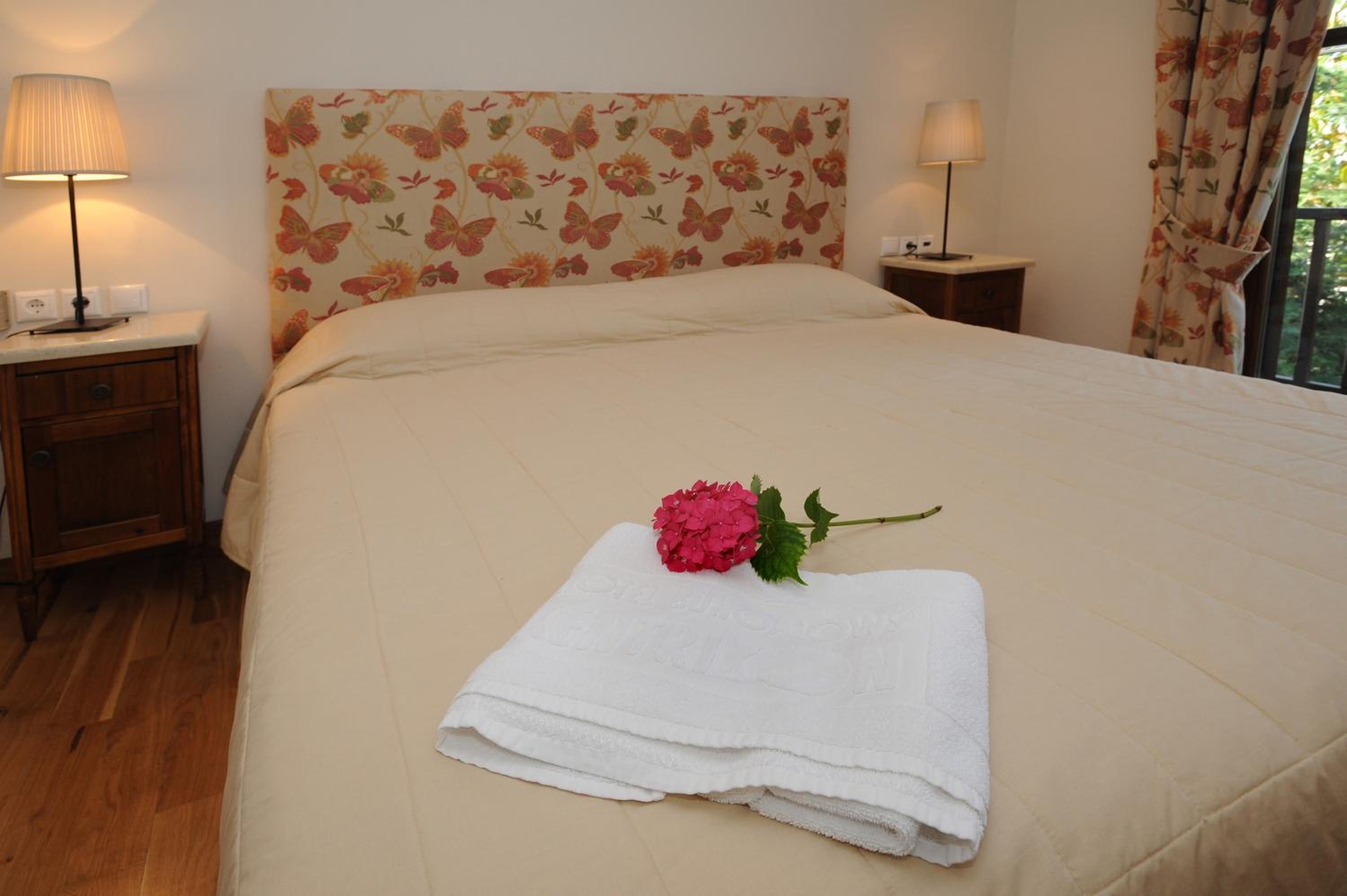 Two-Bedroom Suite - Photo 2