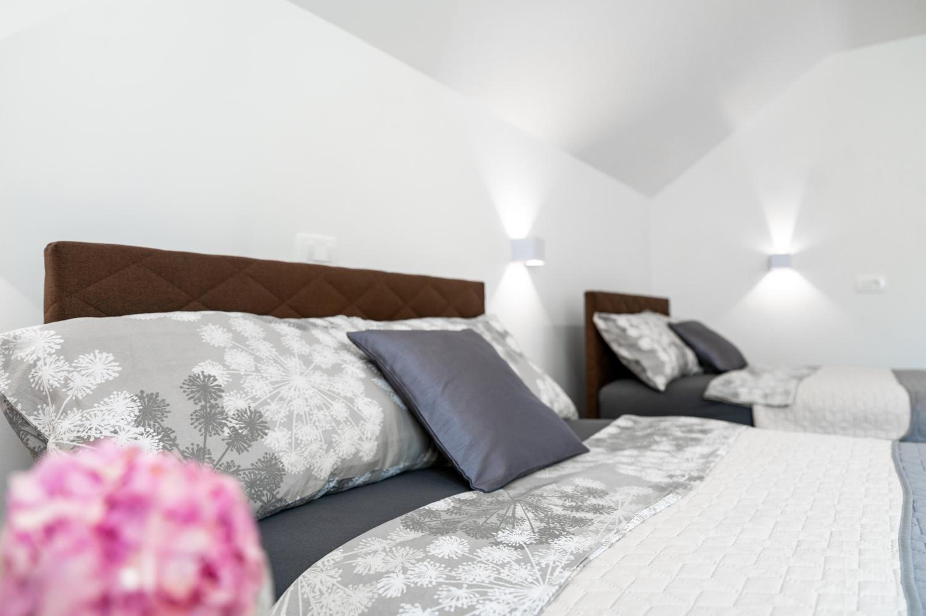 Triple Room with Bathroom - Photo 21