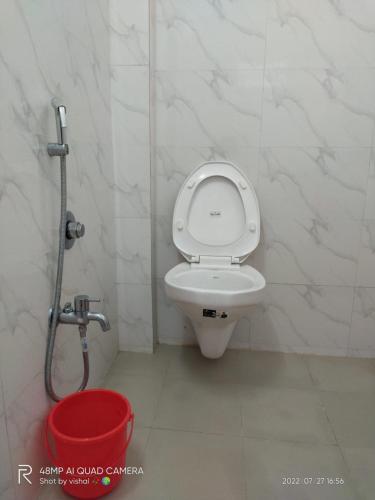 Deluxe Double Room (2 Adults + 1 Child) - Photo 4
