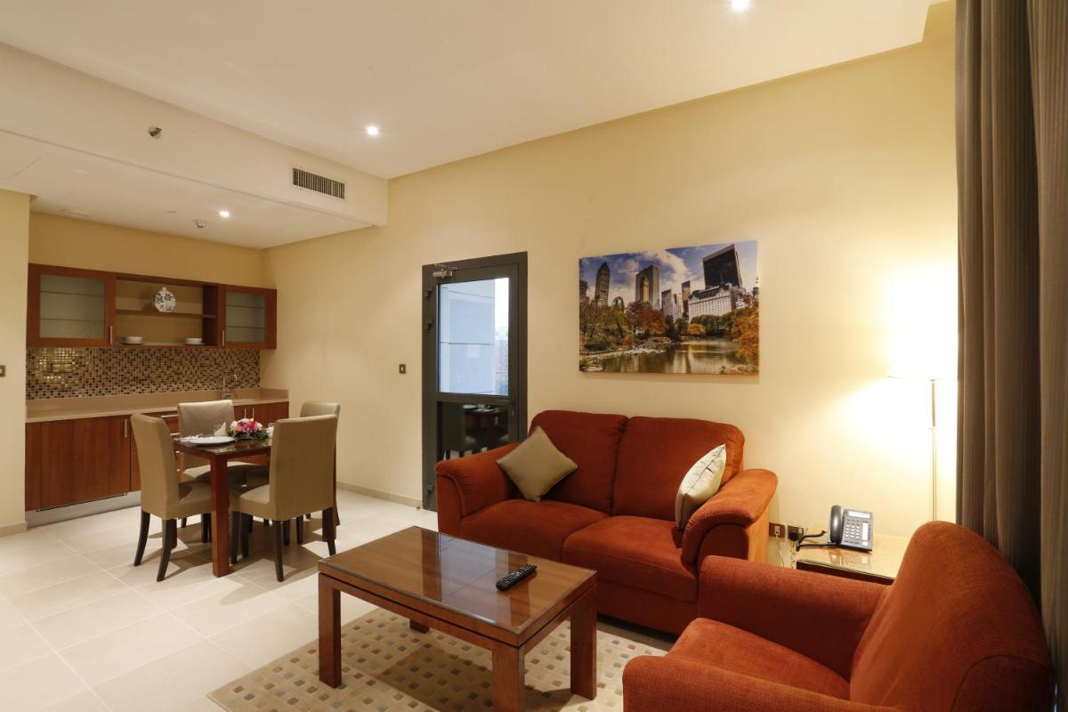 Junior Suite with Balcony with Sea View photo 2