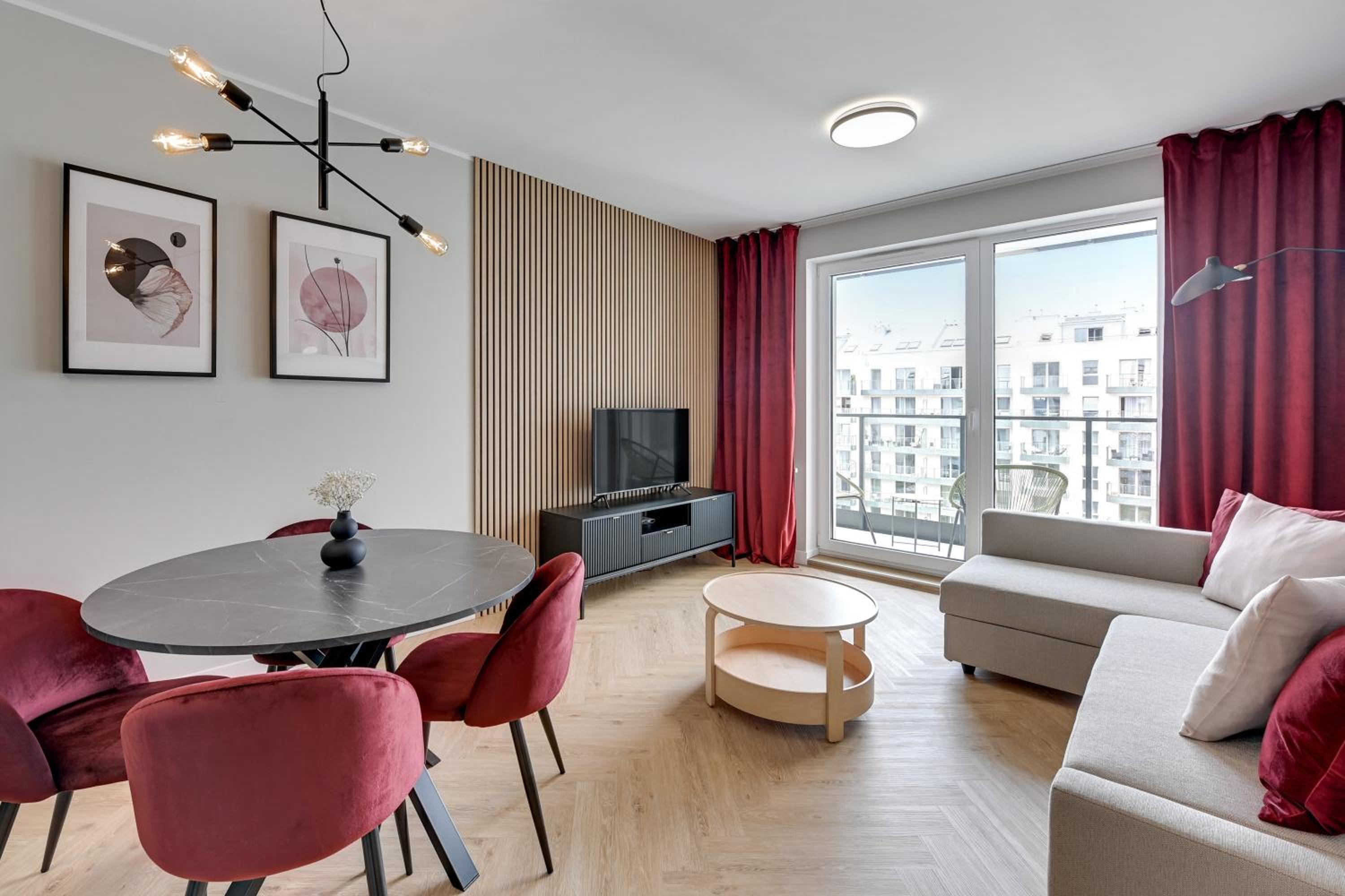 Deluxe Apartment