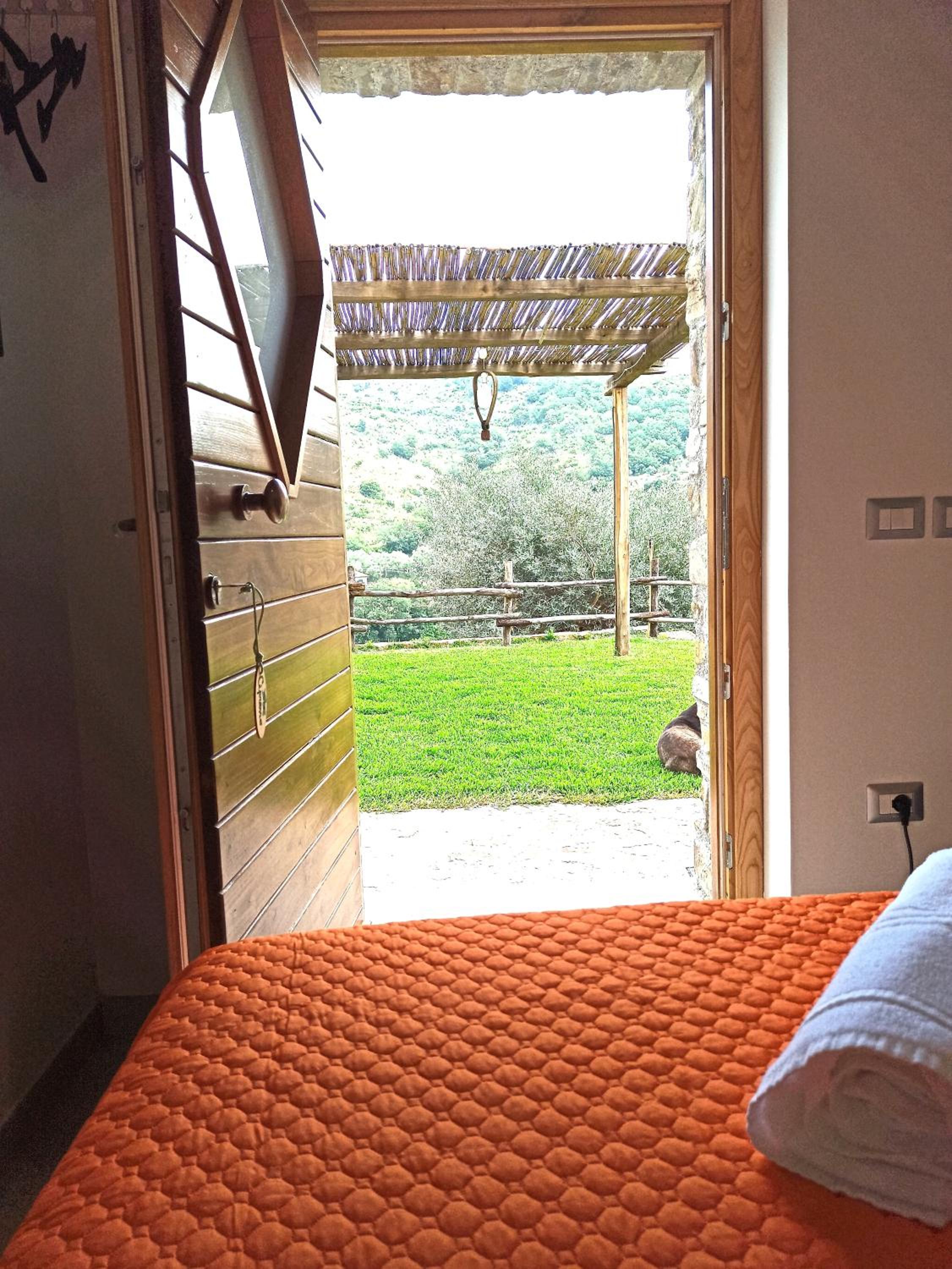 Small Double Room photo 2