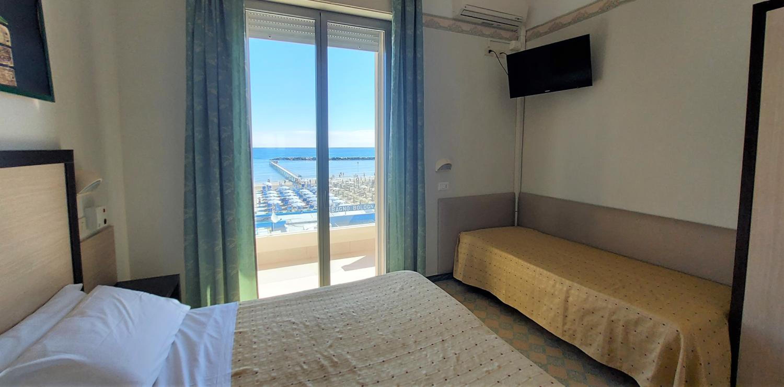 Double Room with Balcony and Sea View