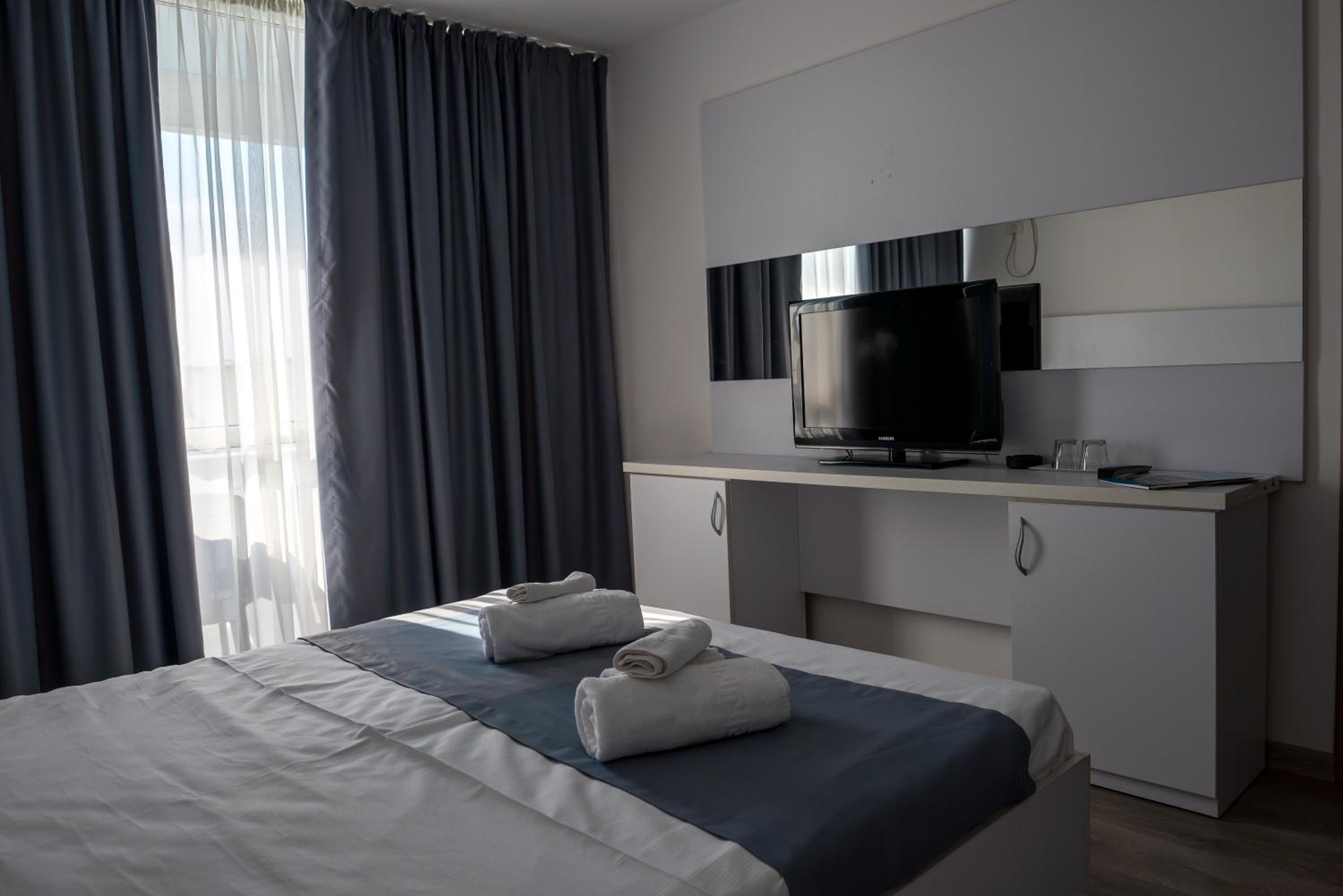 Standard Double Suite With Forest View photo 3