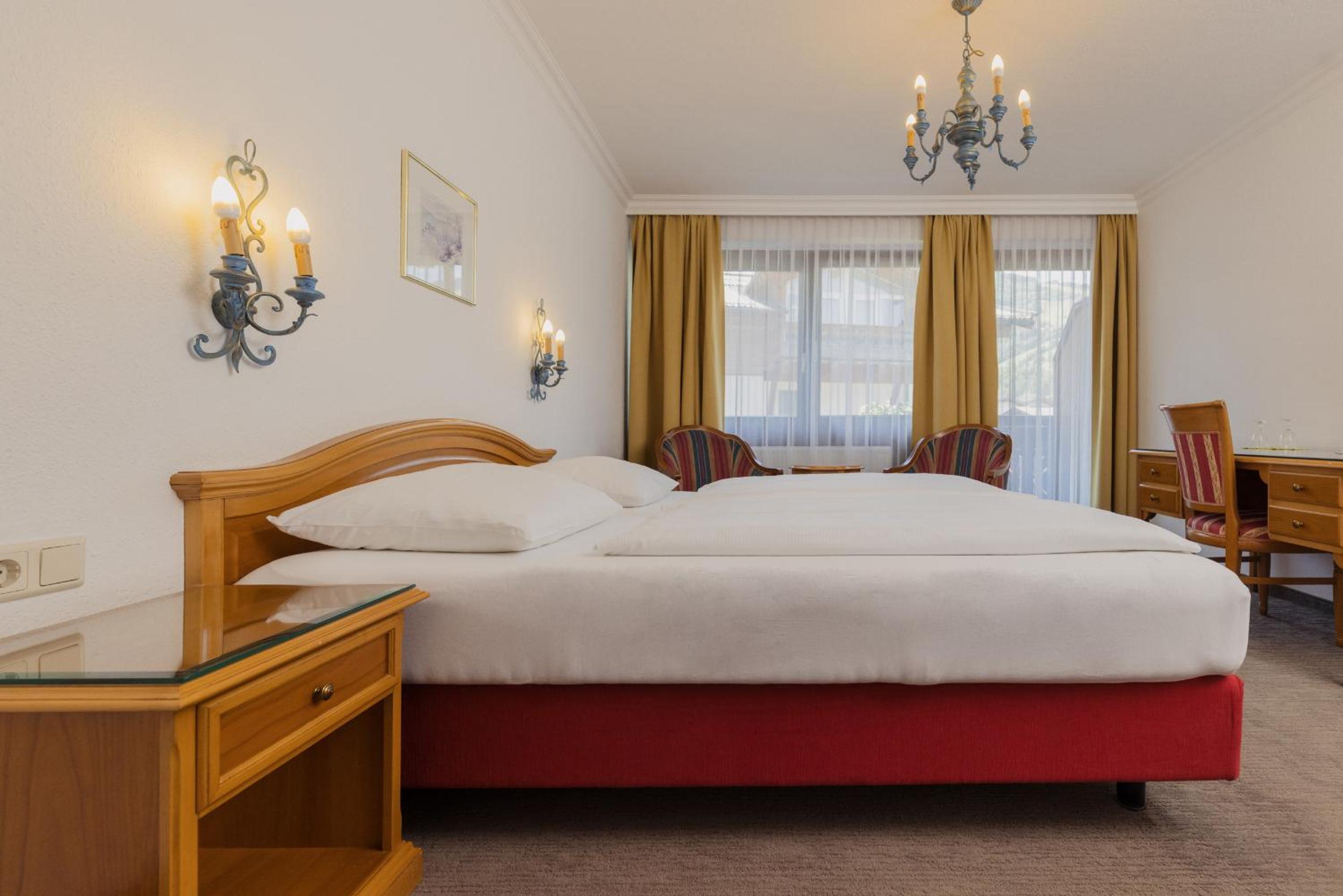 Deluxe Double or Twin Room photo 1