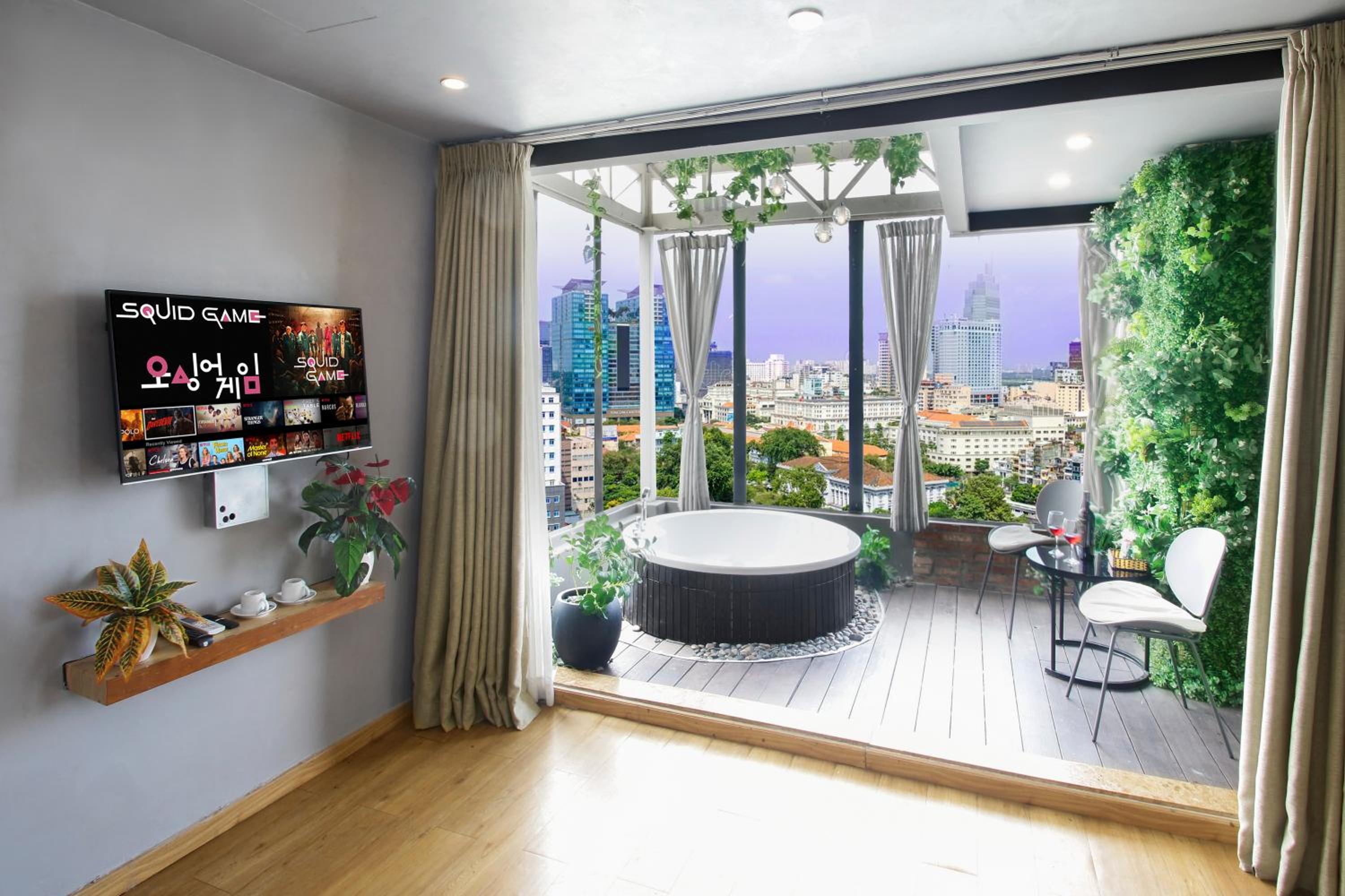 Deluxe Suite
