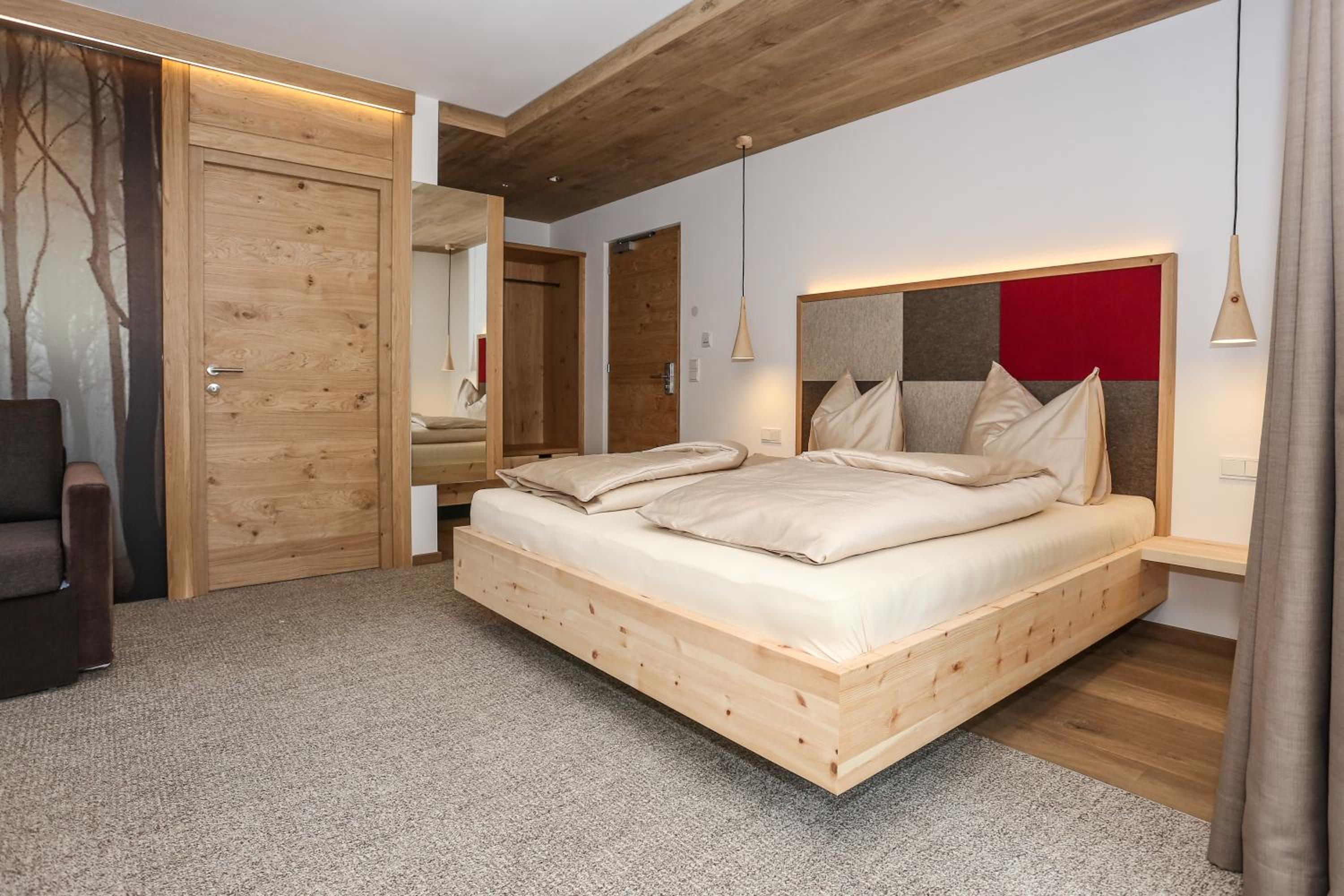 Superior Double Room with Balcony - Photo 1