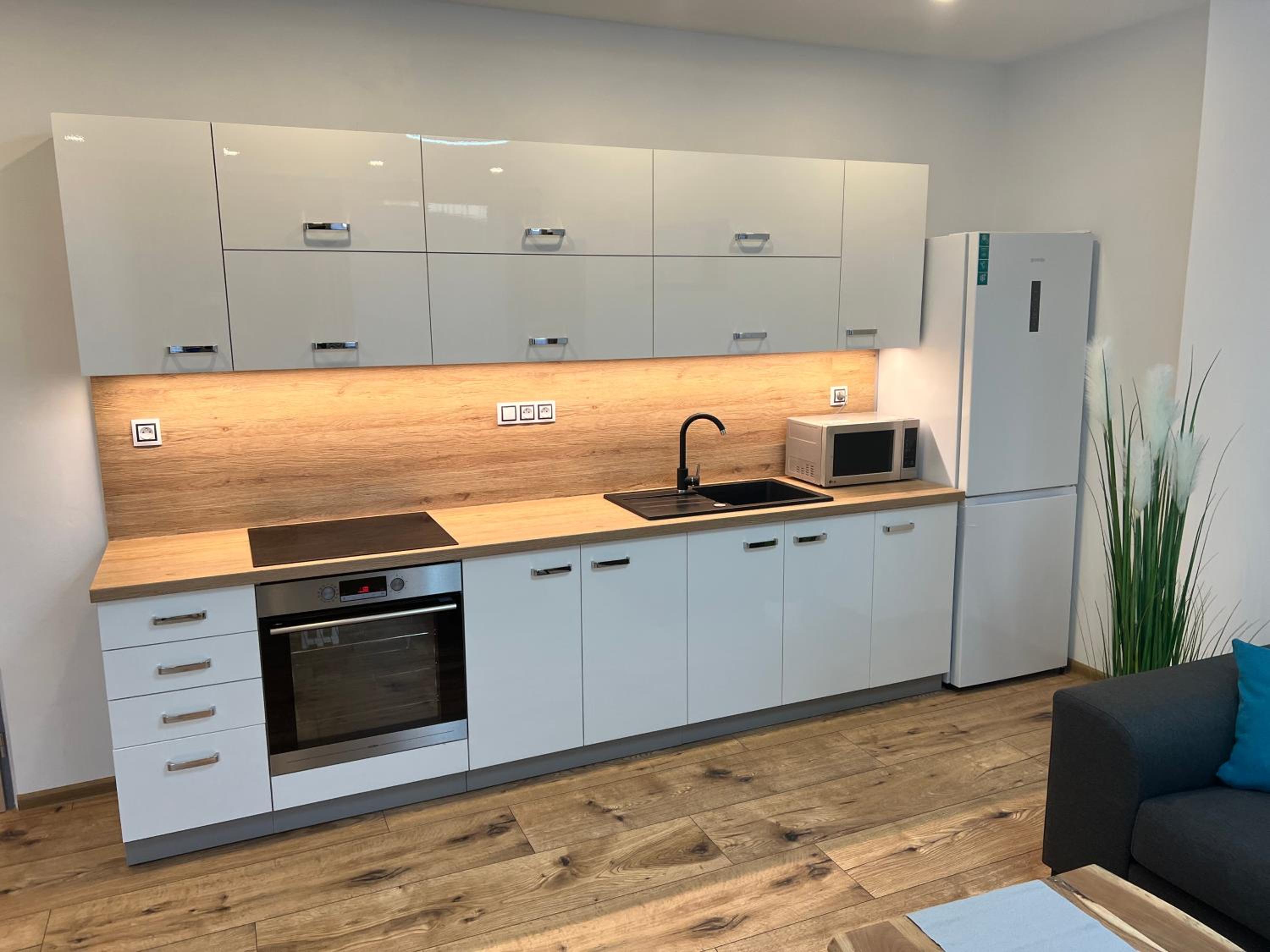 Two-Bedroom Apartment - Photo 3