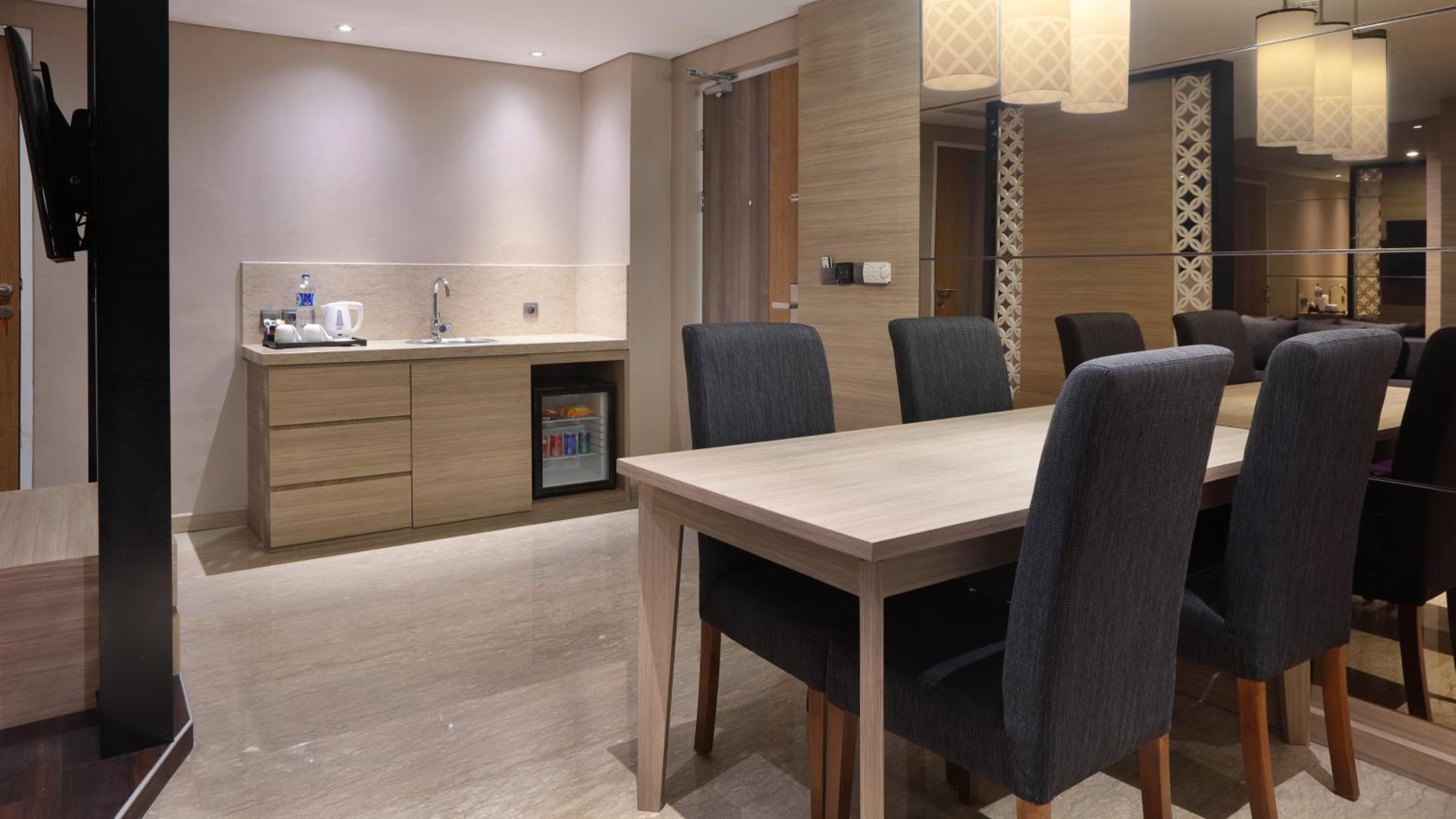 King Suite - Photo 5