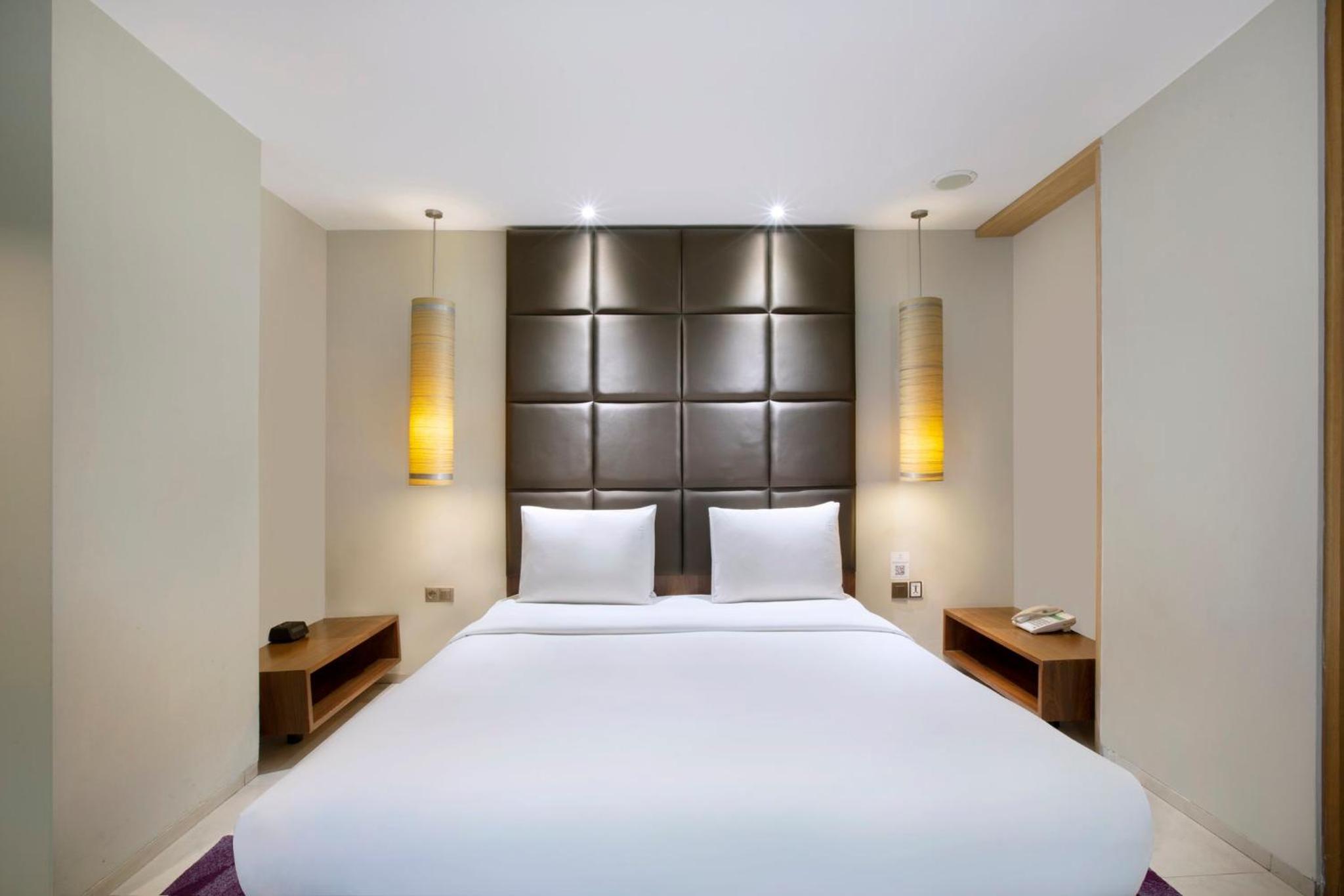 King Suite - Photo 6