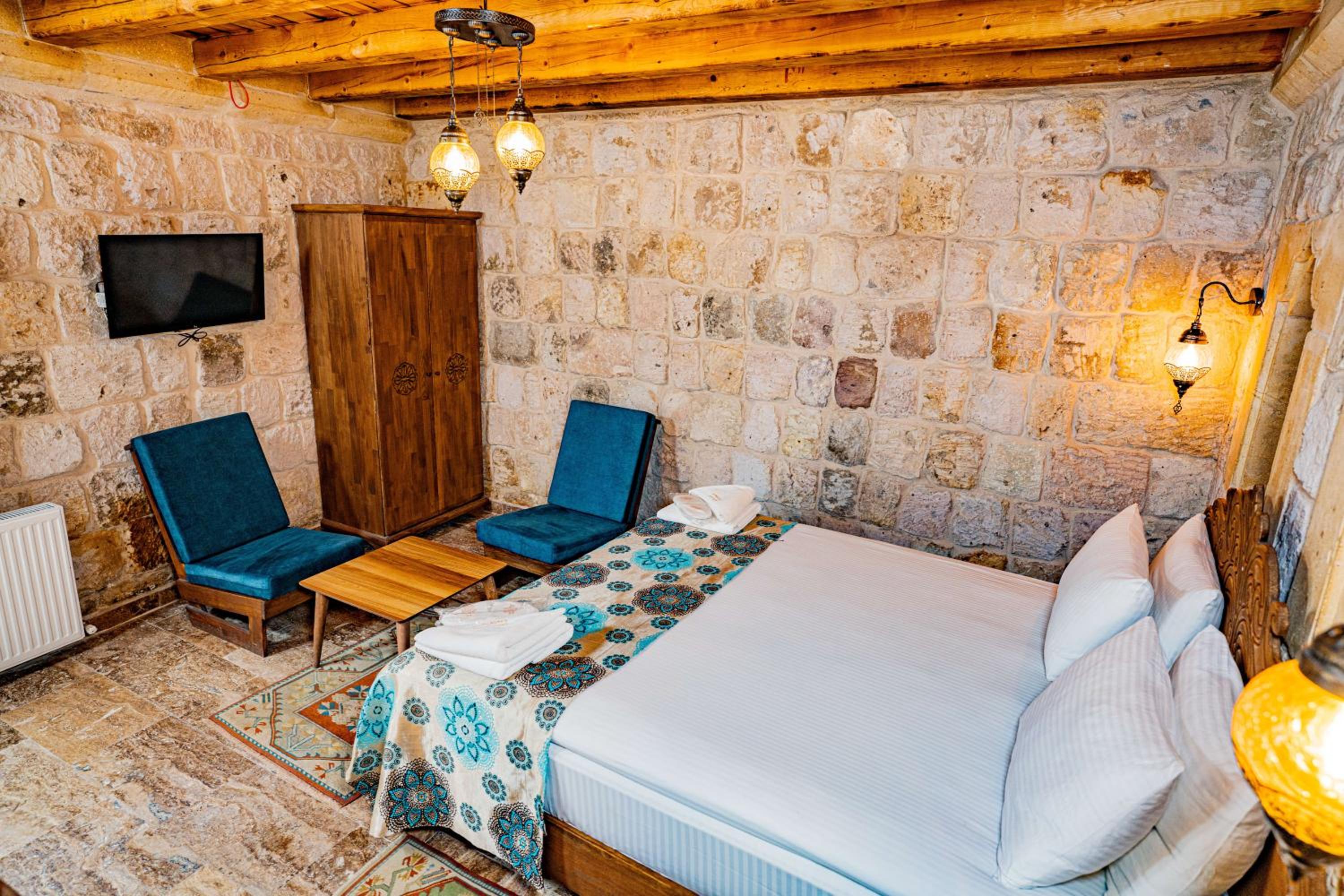 Deluxe Room - Photo 2