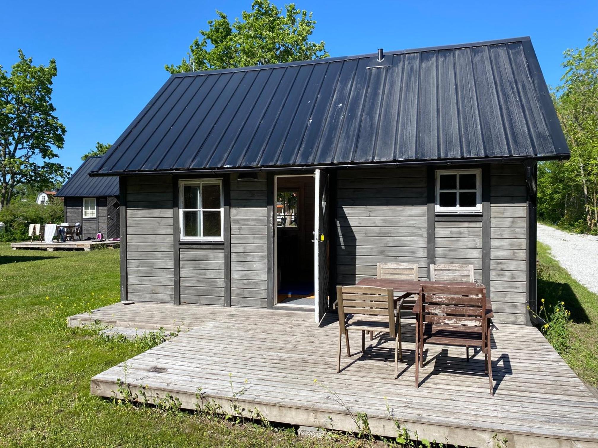 Two-Bedroom House - Photo 3