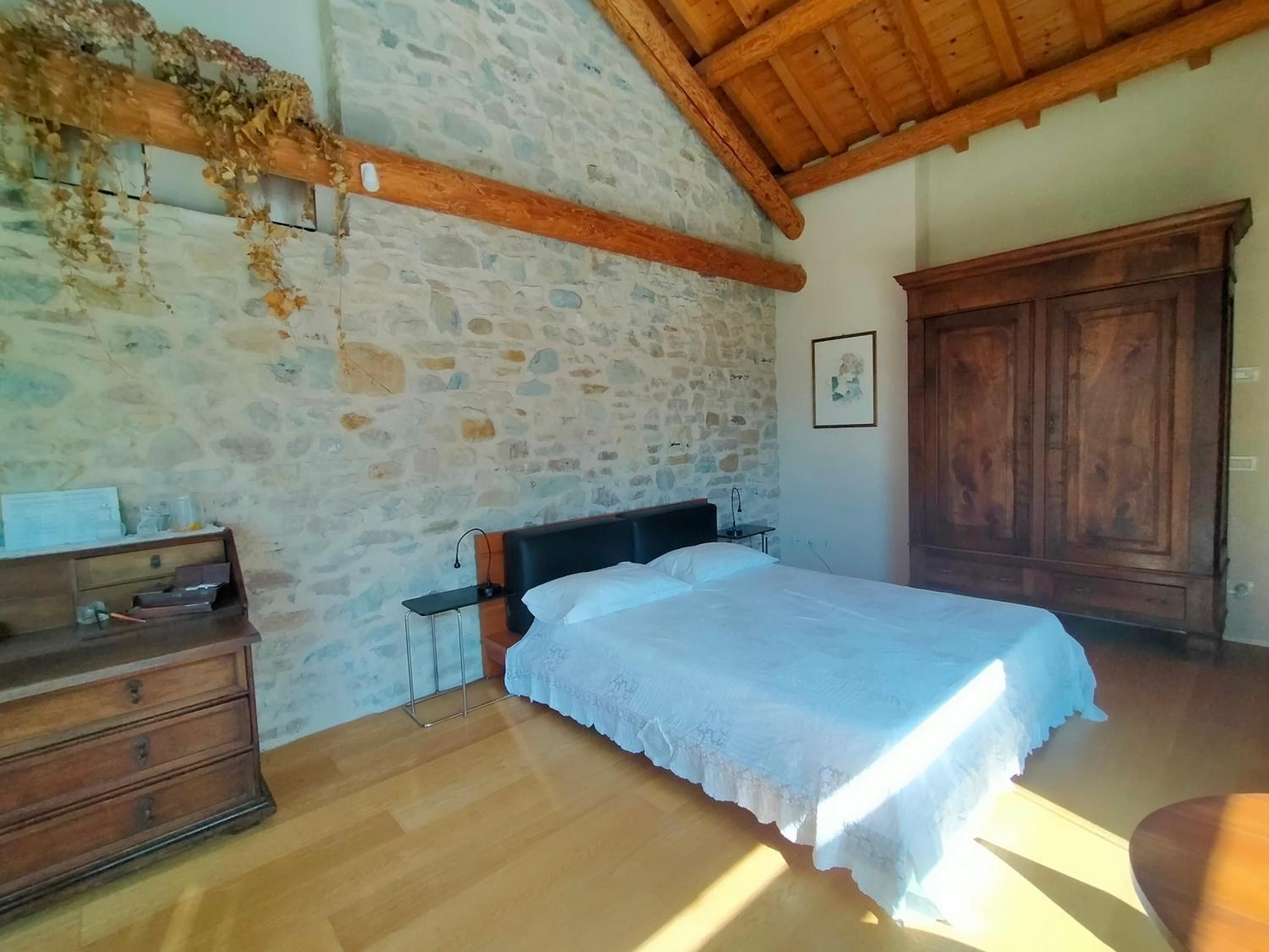 Quadruple Room with Private Bathroom photo 1