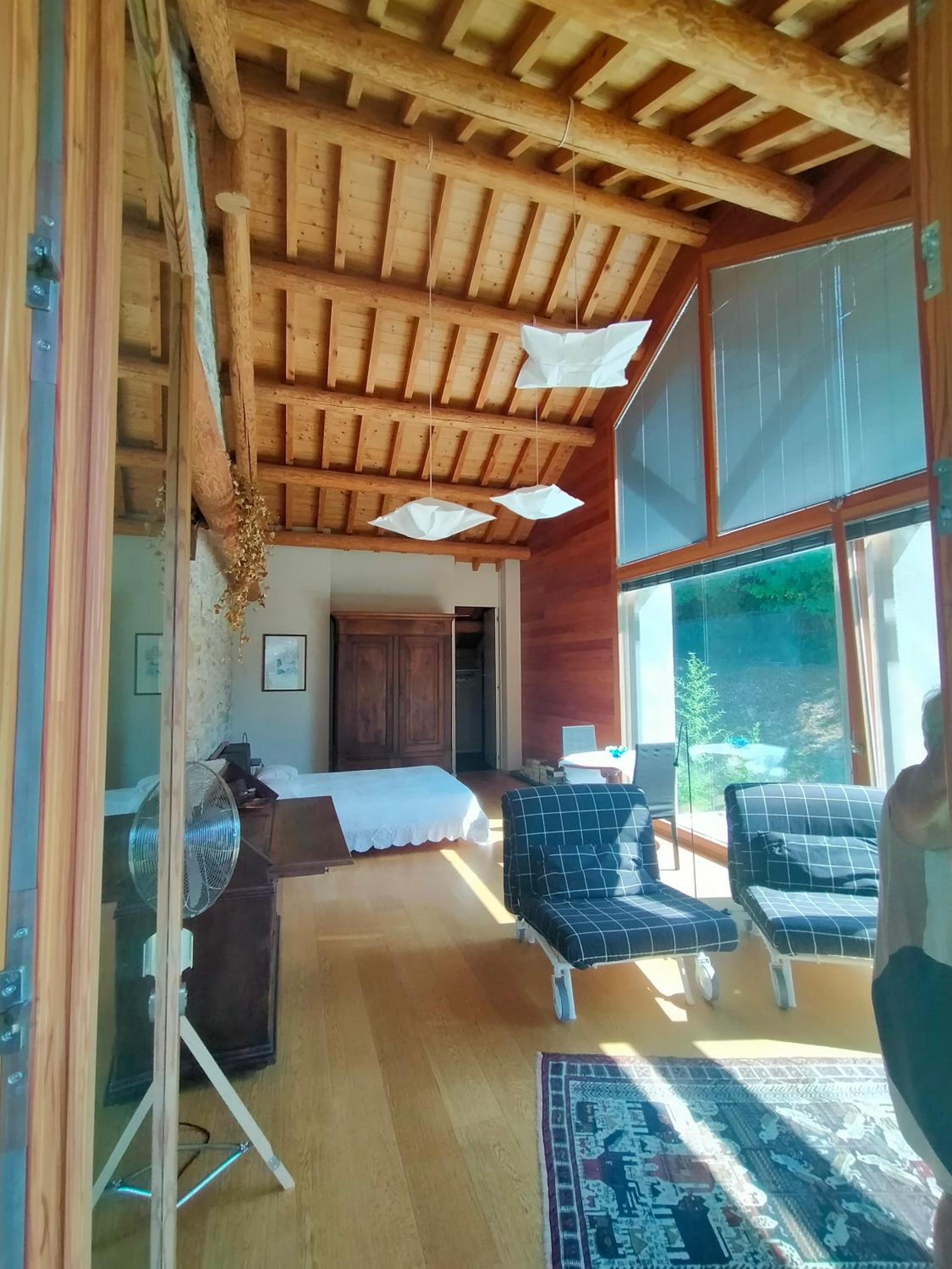 Quadruple Room with Private Bathroom photo 2