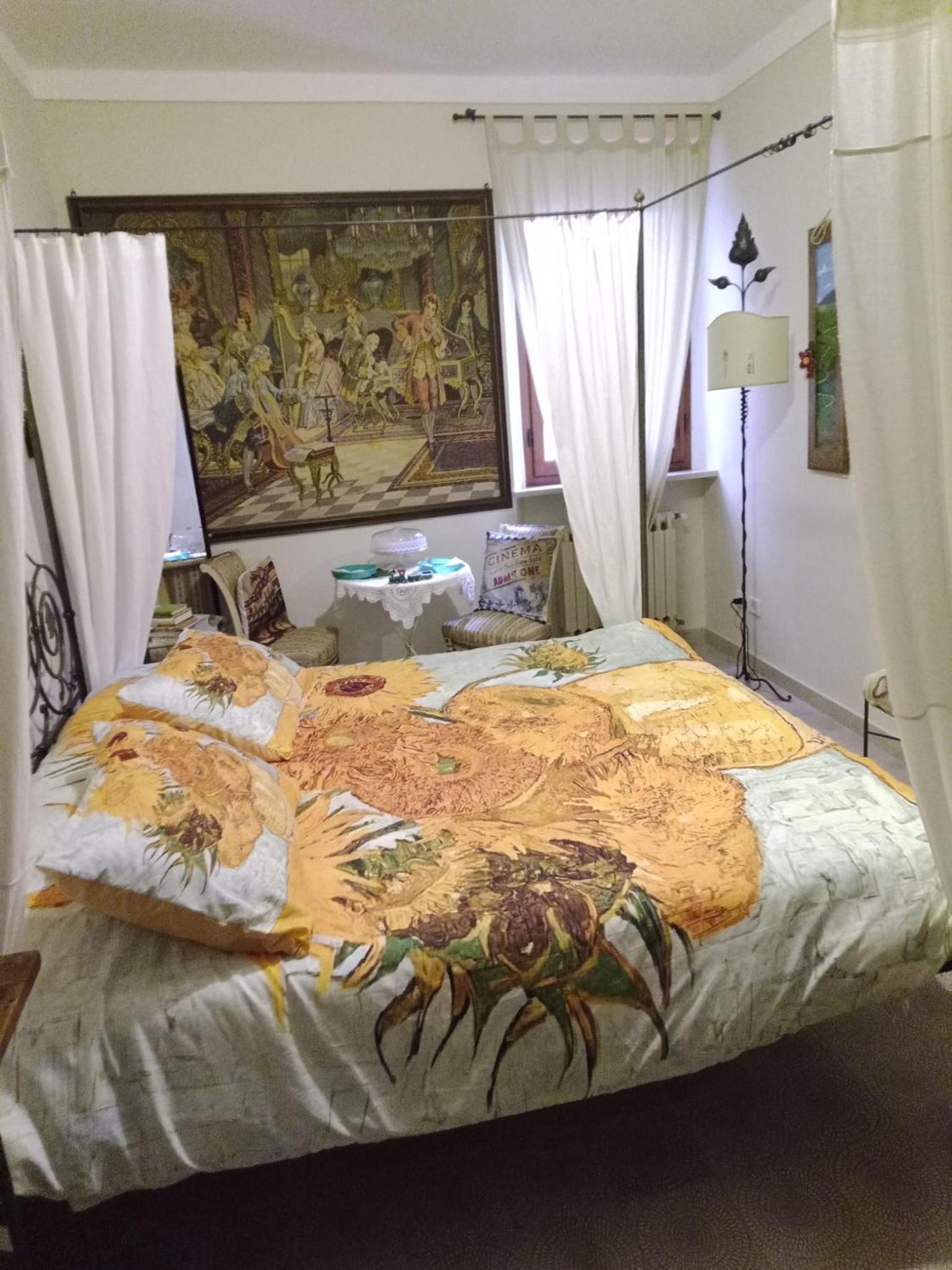 Deluxe King Room photo 1