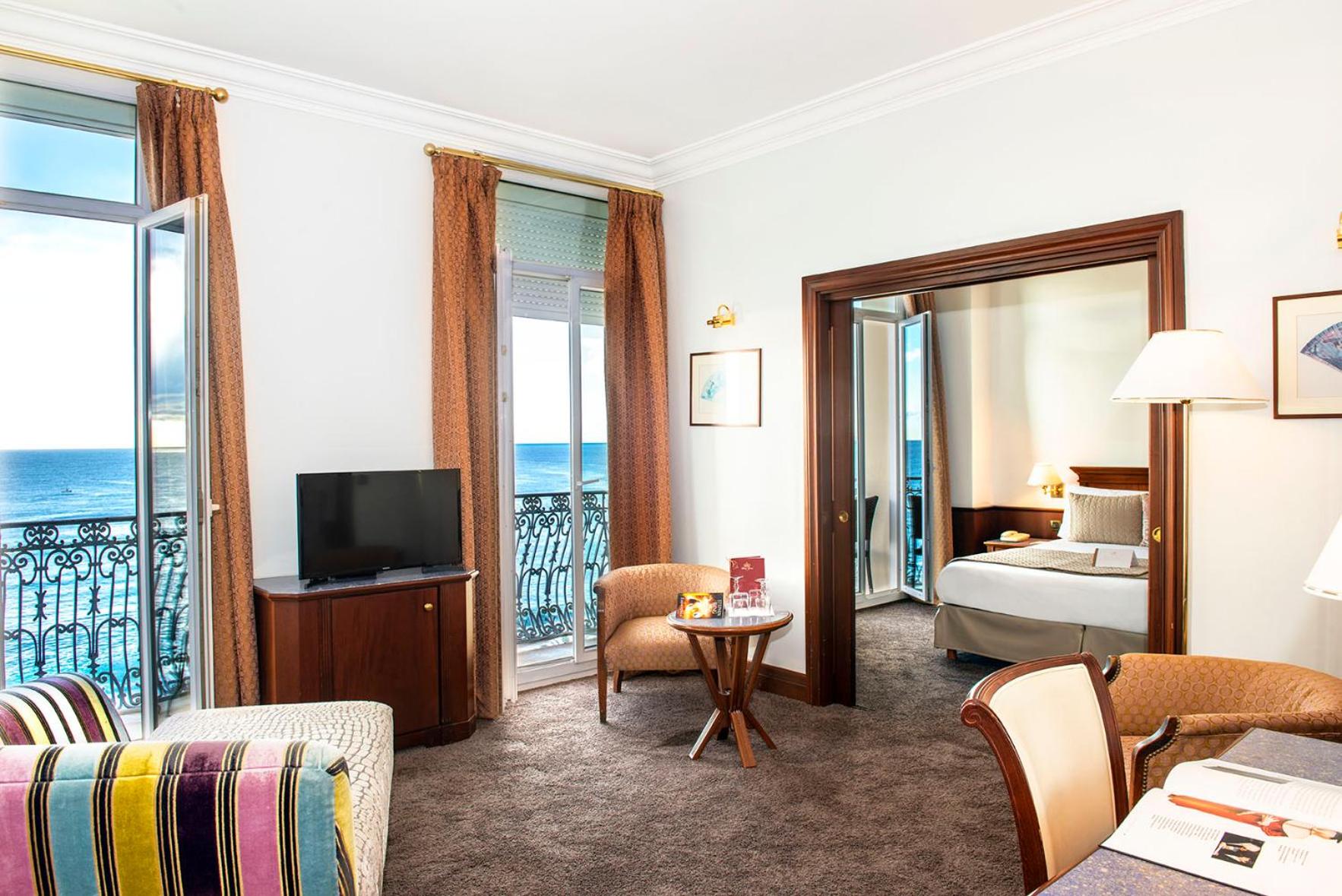 Triple Room with Sea View - Photo 3