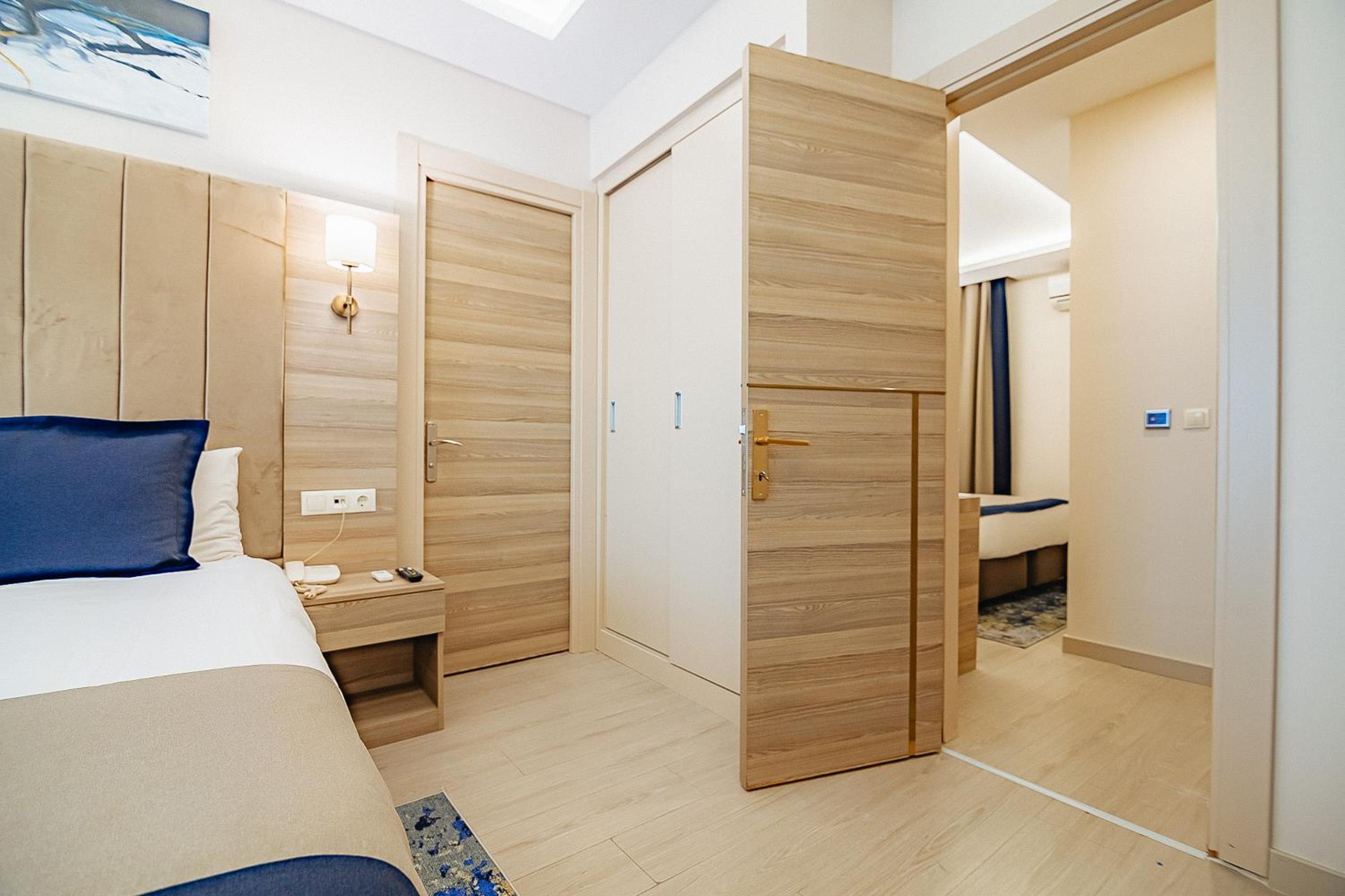 Two Connecting Double Rooms