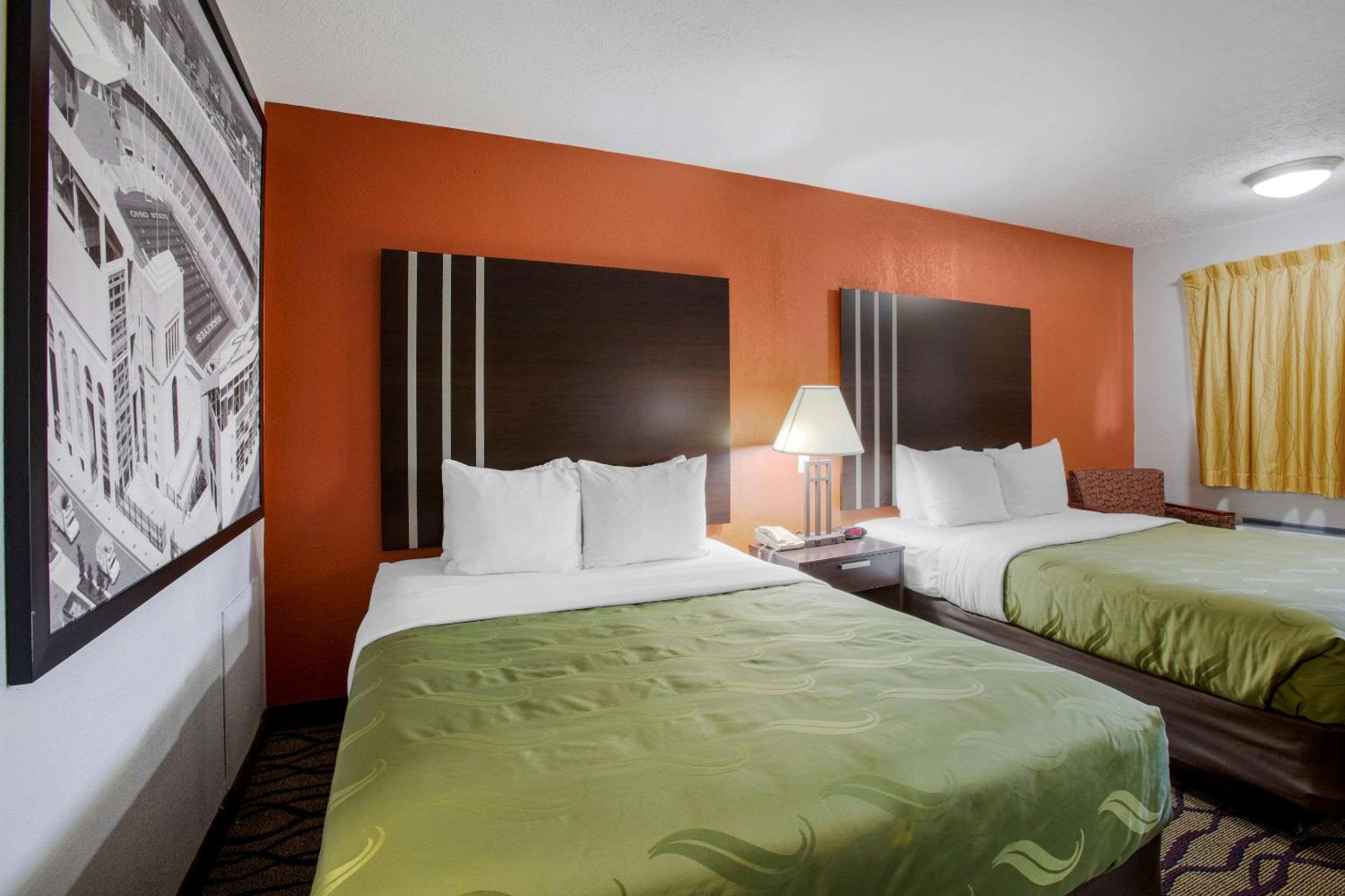 Queen Room with Two Queen Beds - Non-Smoking - Photo 1