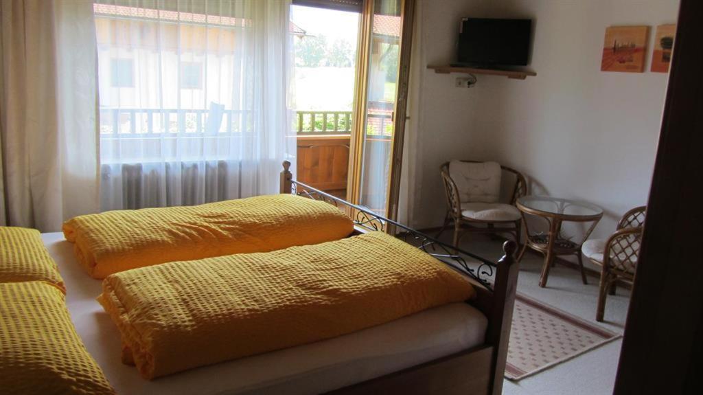 Double Room with Shower photo 1