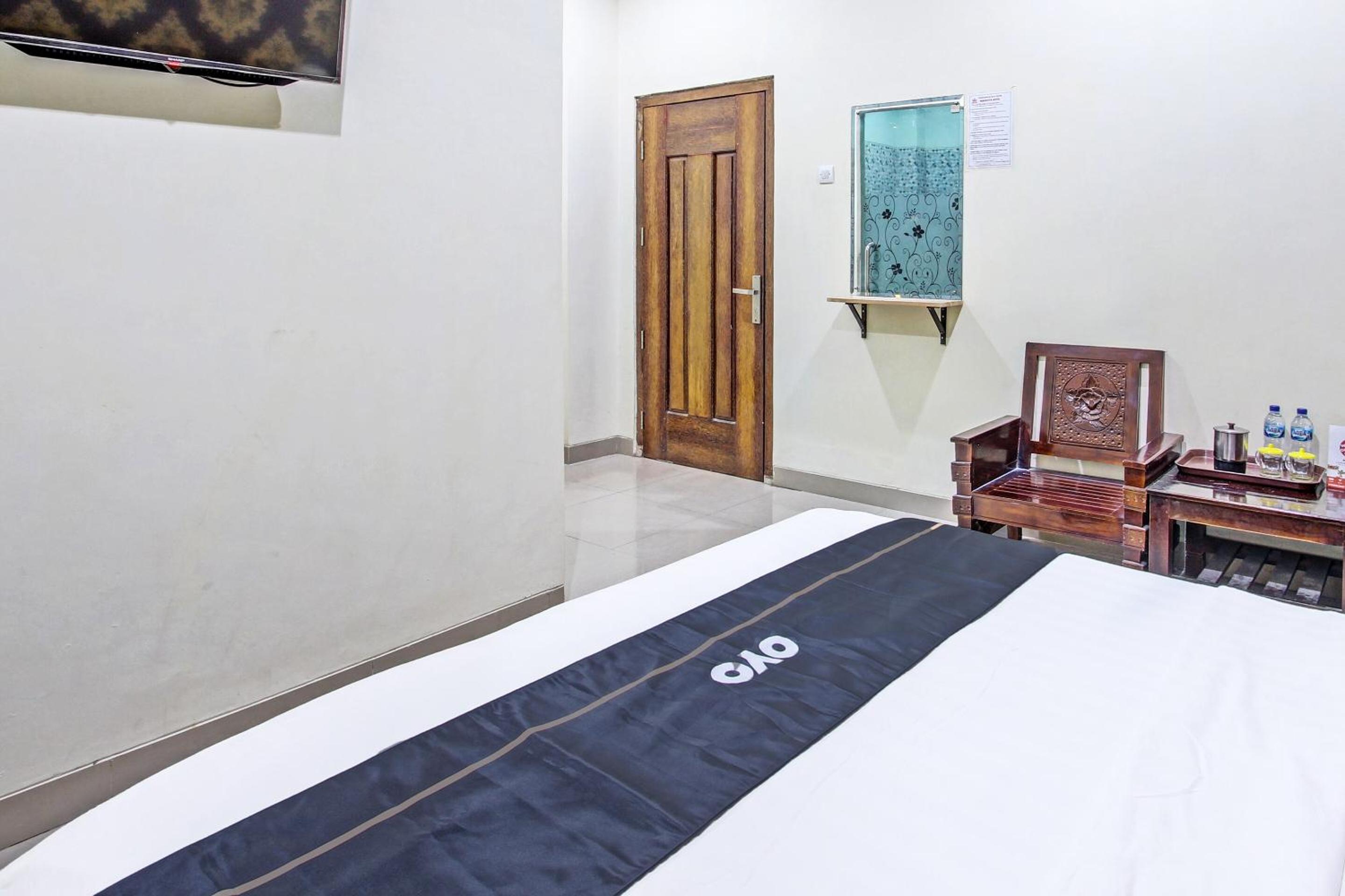 Deluxe Double Room photo 3