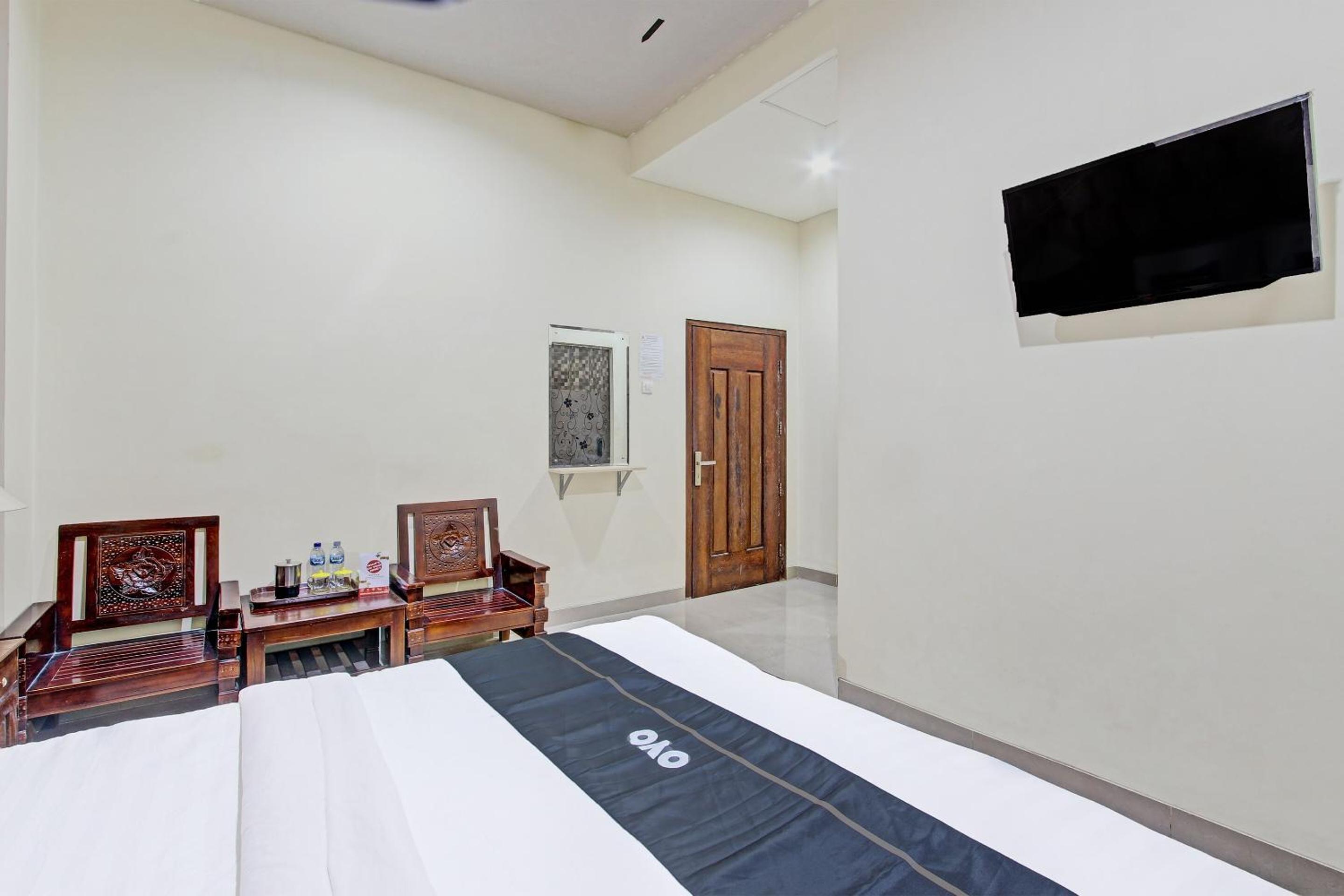 Deluxe Double Room photo 2