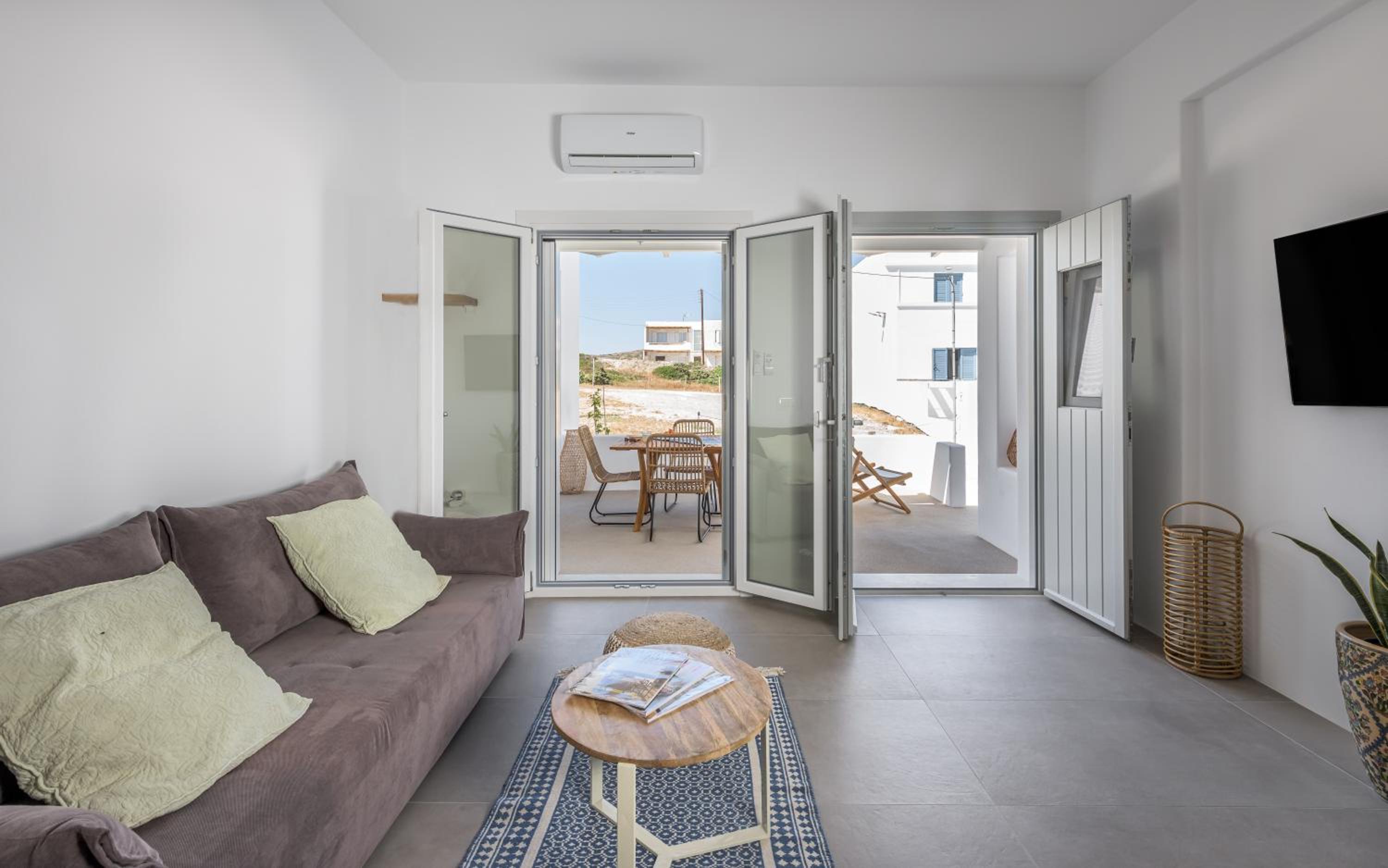 Apartment with Sea View photo 1