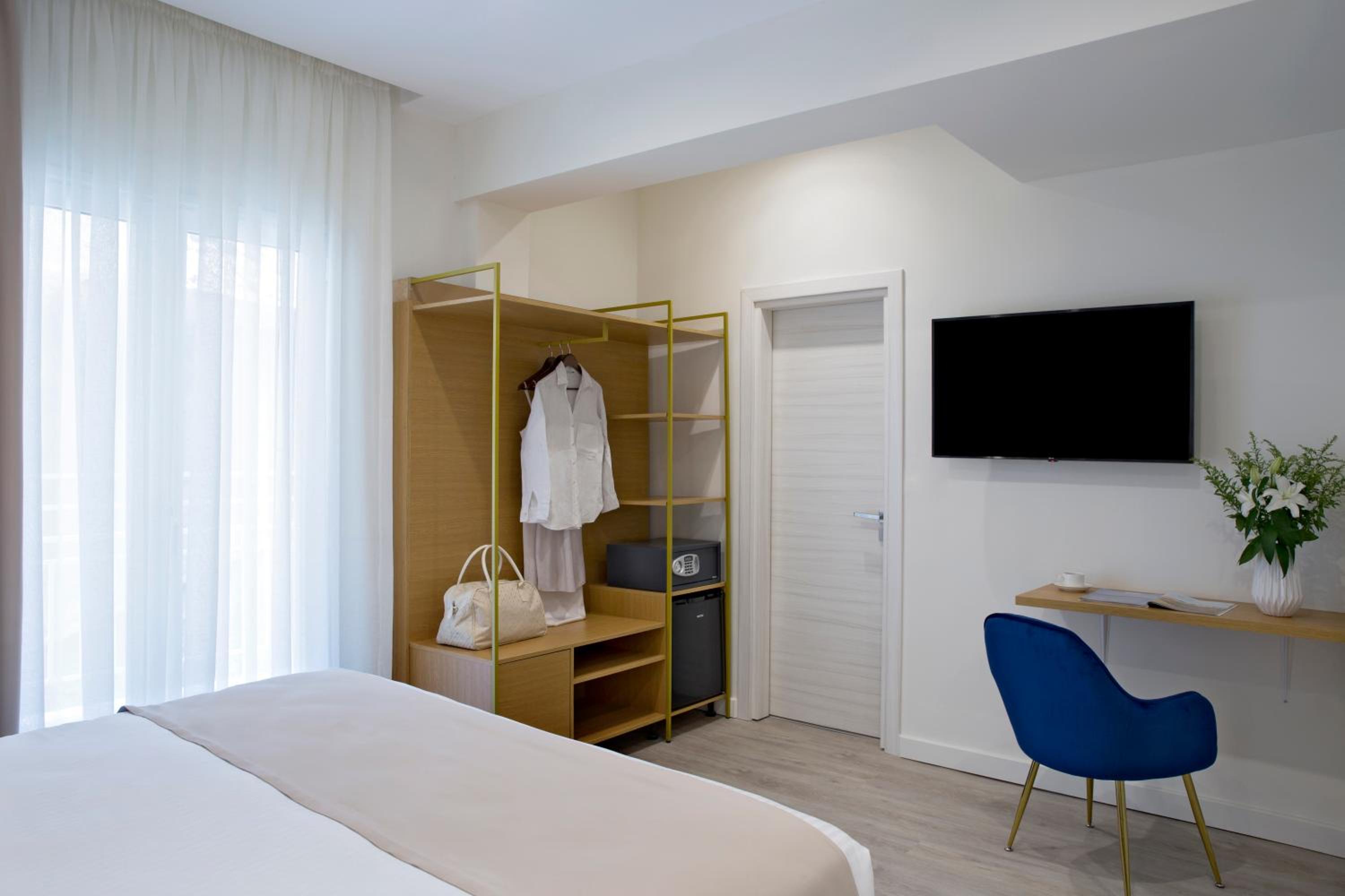 Executive Room with Balcony photo 2