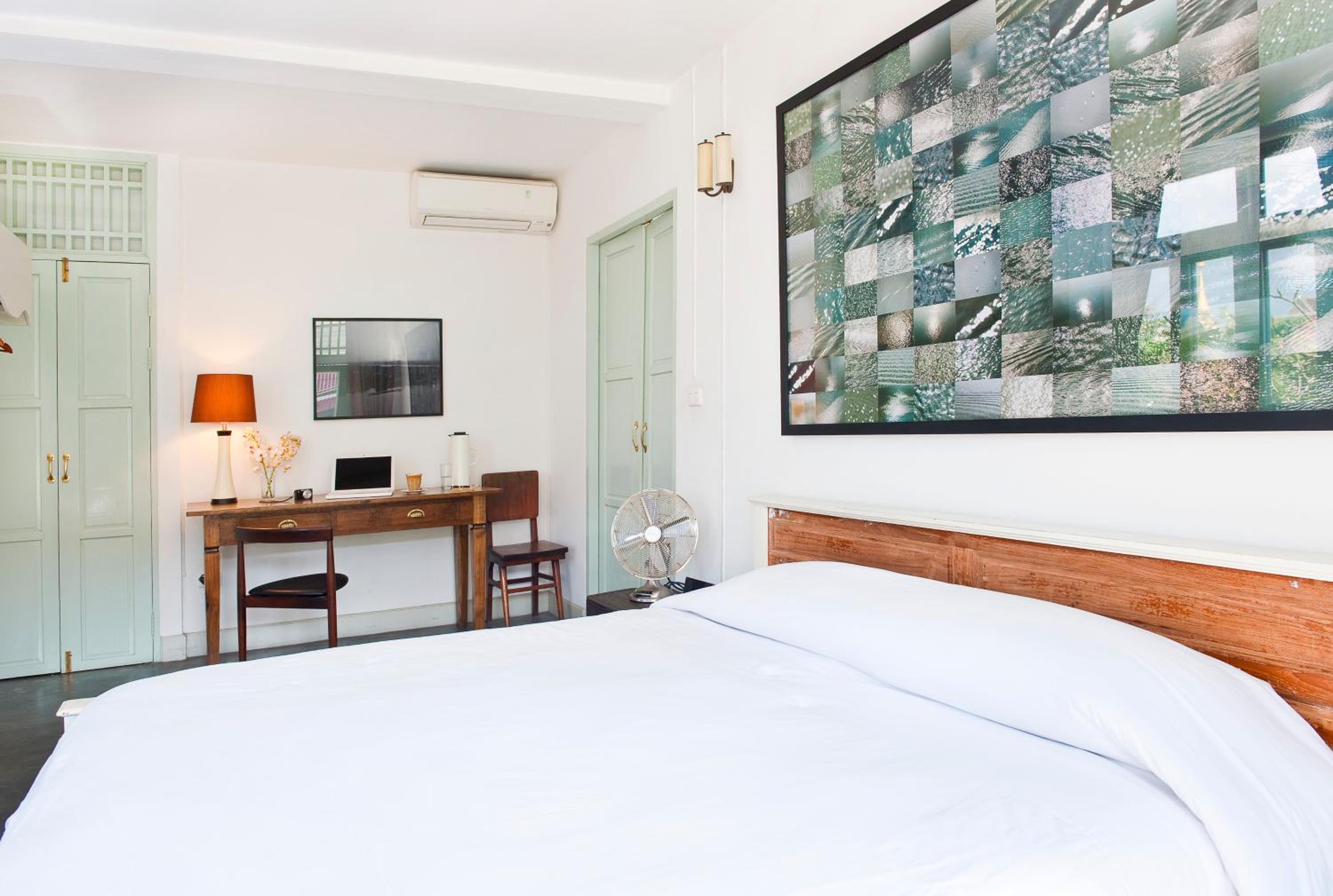 Deluxe Double Room with Balcony - Photo 45