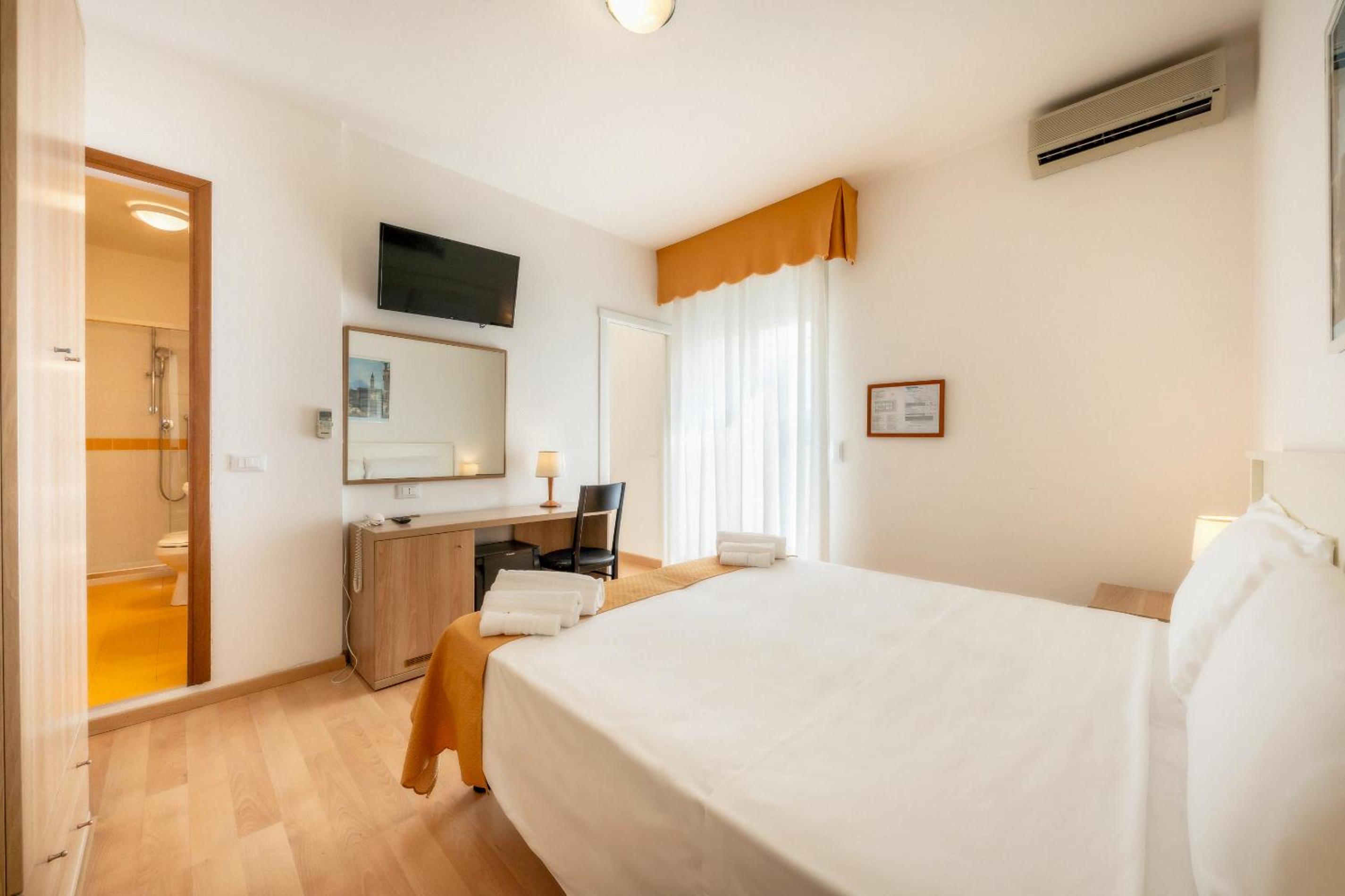 Triple Room with Terrace - Photo 4