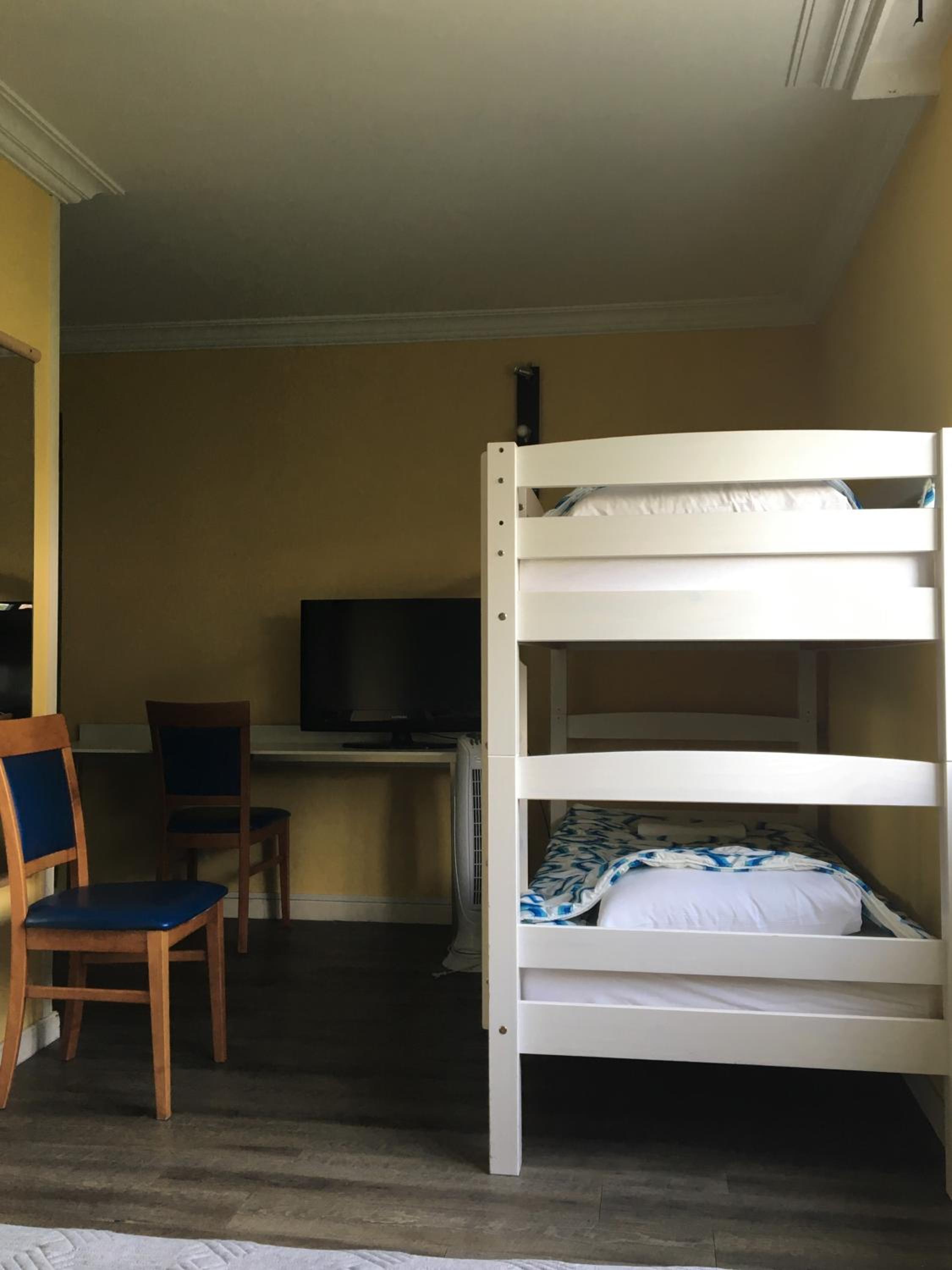 Superior Quadruple Room photo 2