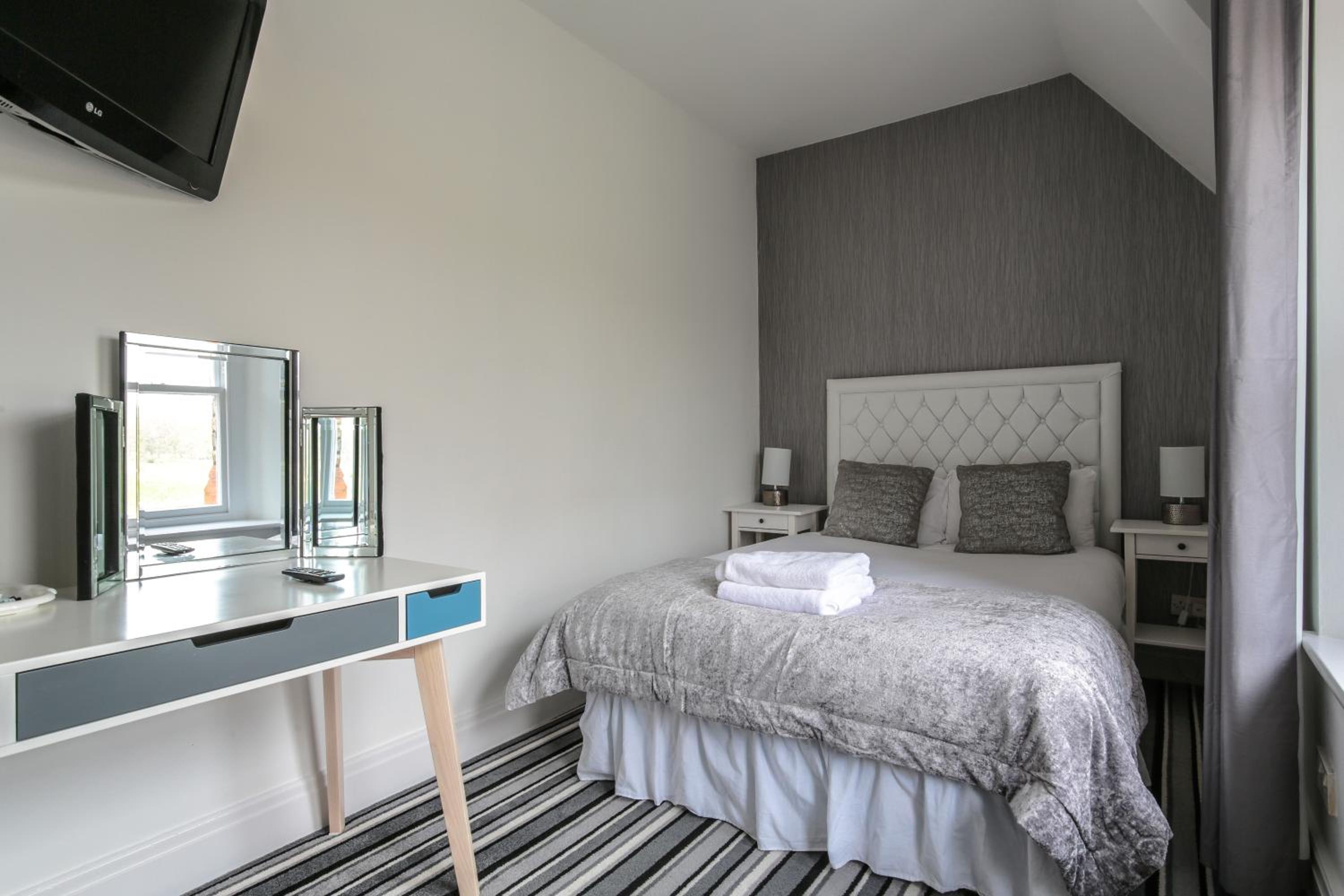 Double Room - Photo 1