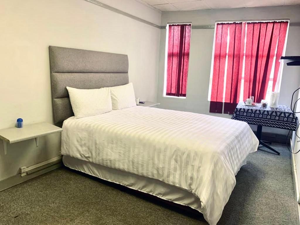 Standard Double Room - Photo 5