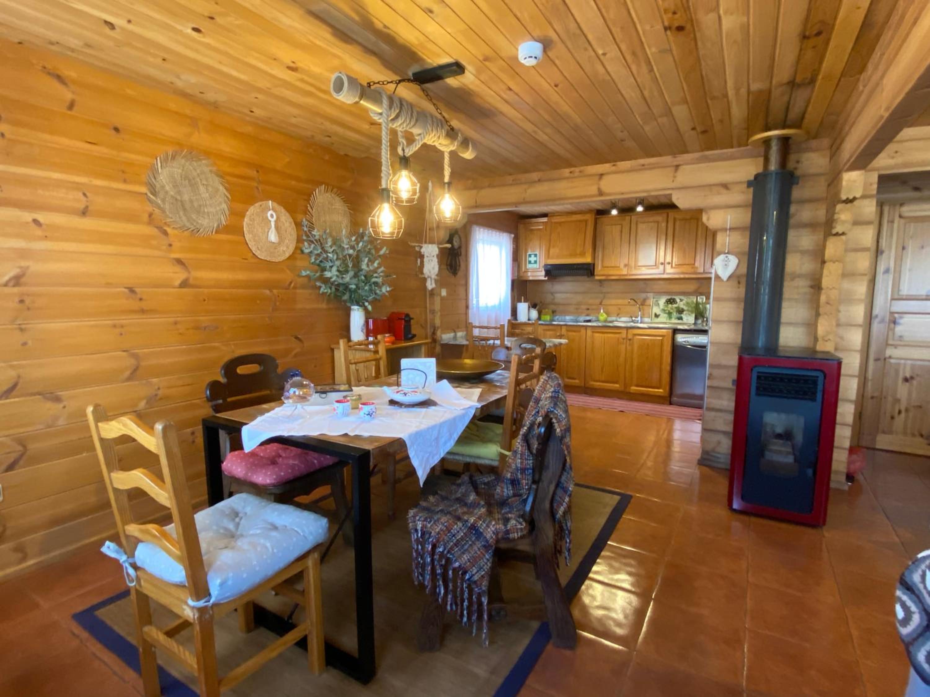 Three-Bedroom Chalet - Photo 7