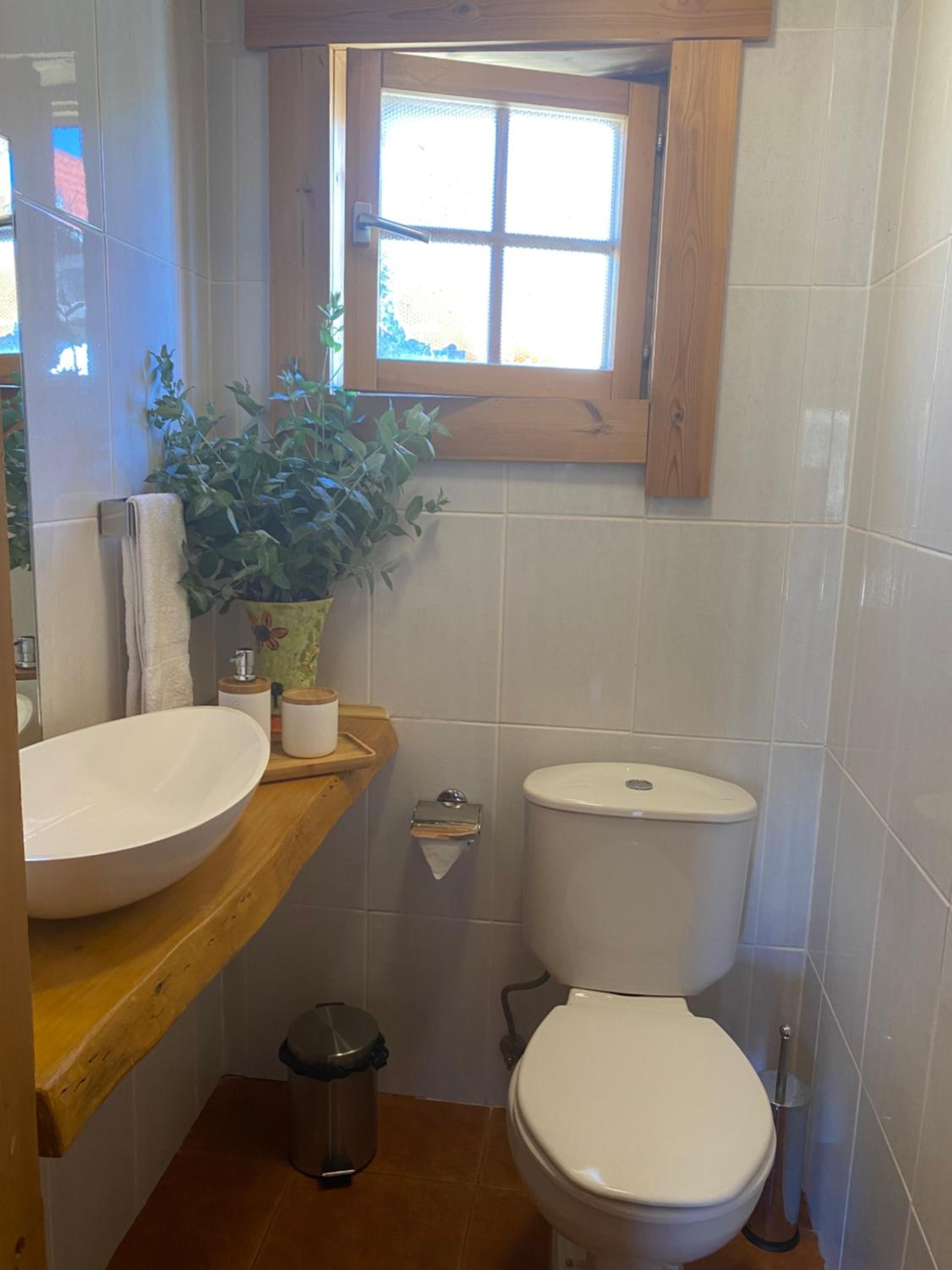 Three-Bedroom Chalet - Photo 12