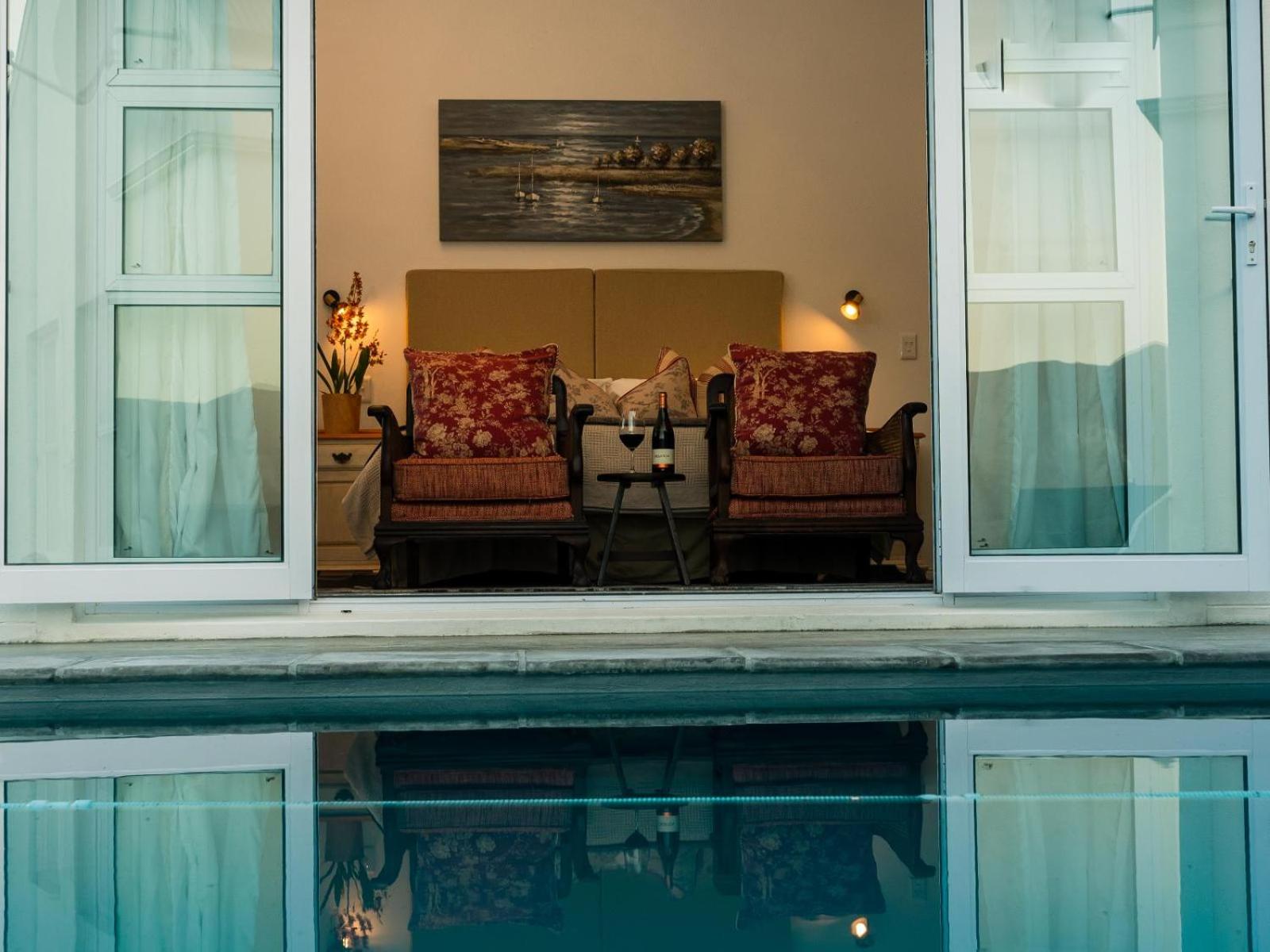 Double Room With Pool View photo 1