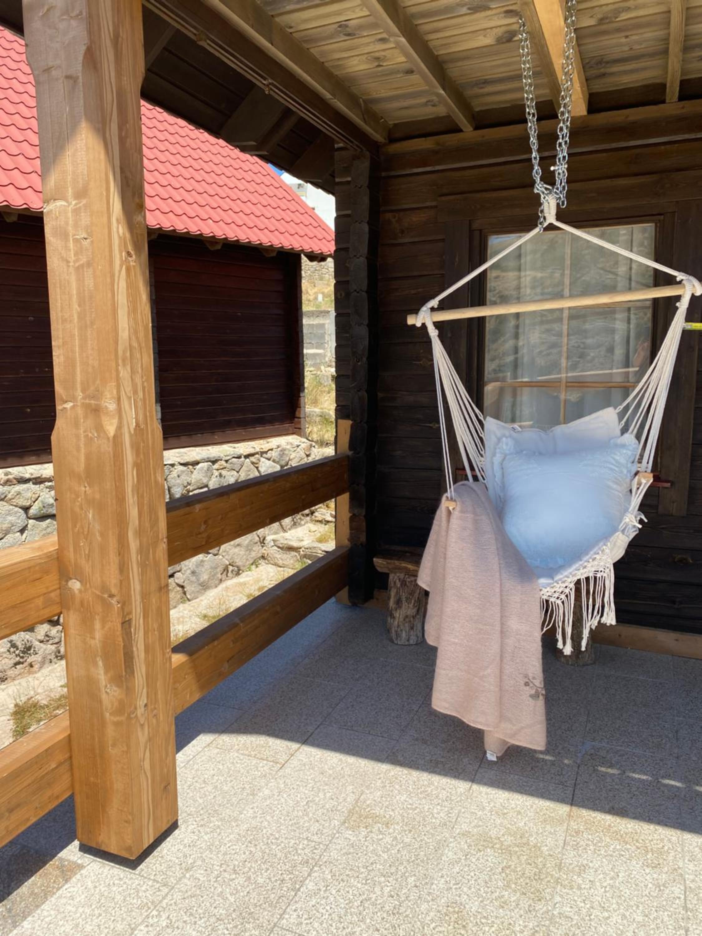 Three-Bedroom Chalet - Photo 3