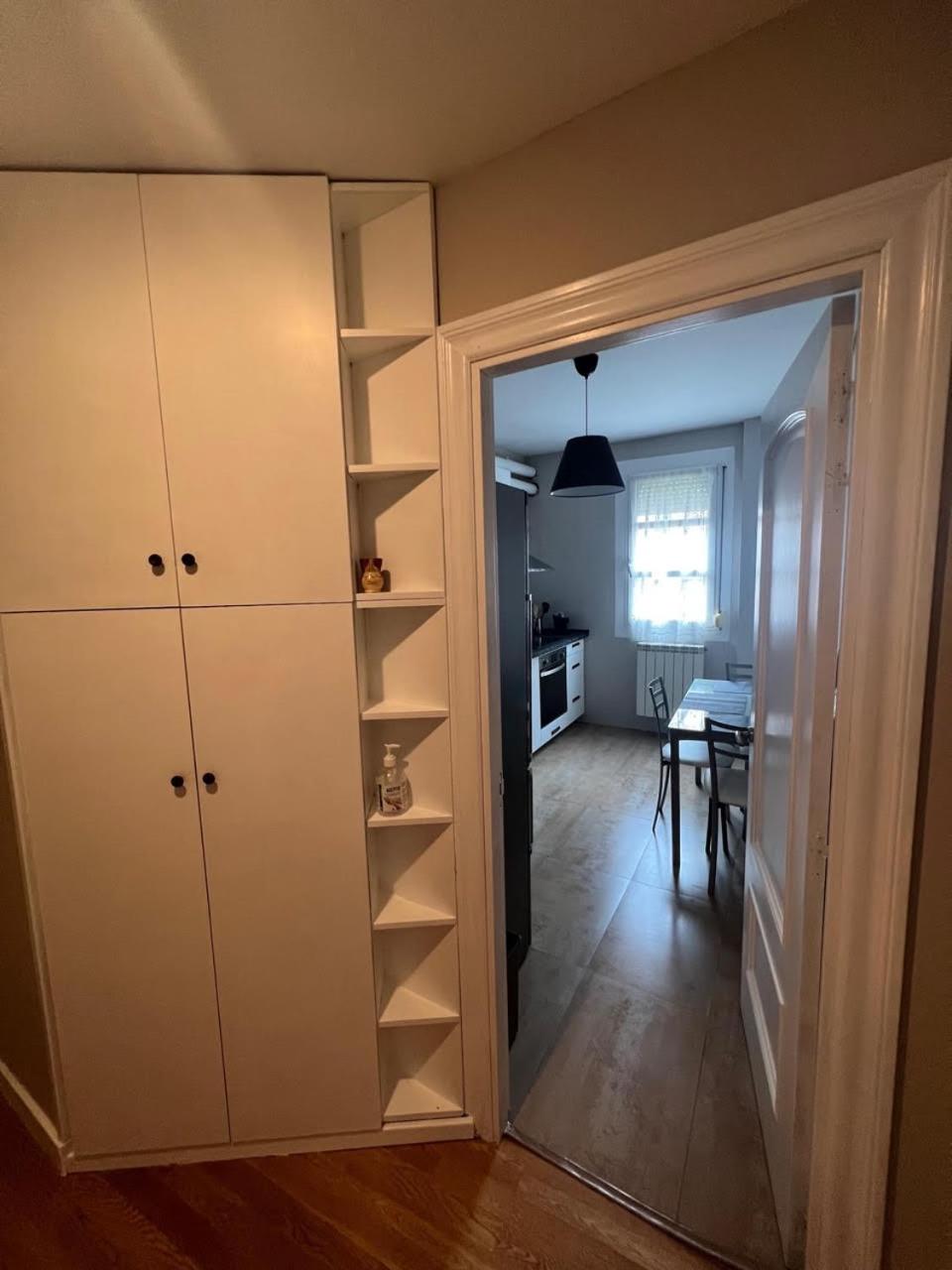 One-Bedroom Apartment photo 3