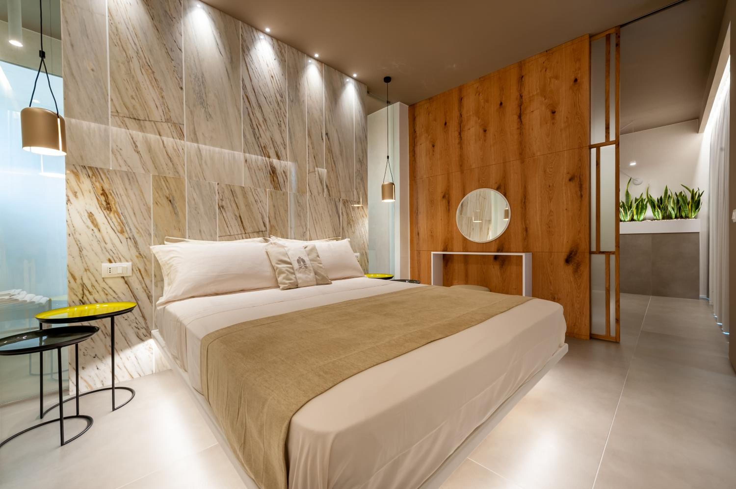 Deluxe Suite with Sea View photo 1