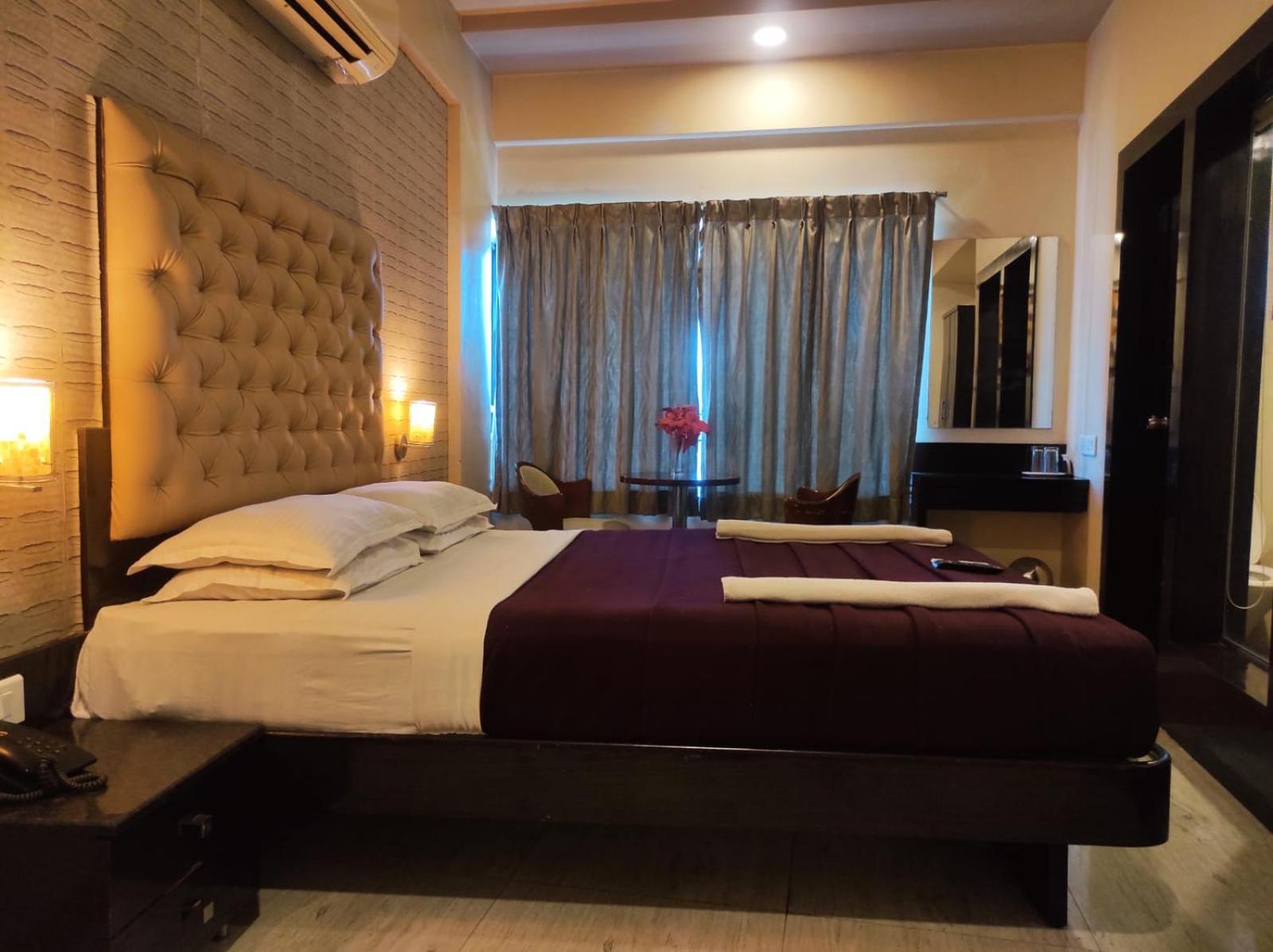Suite - Photo 7