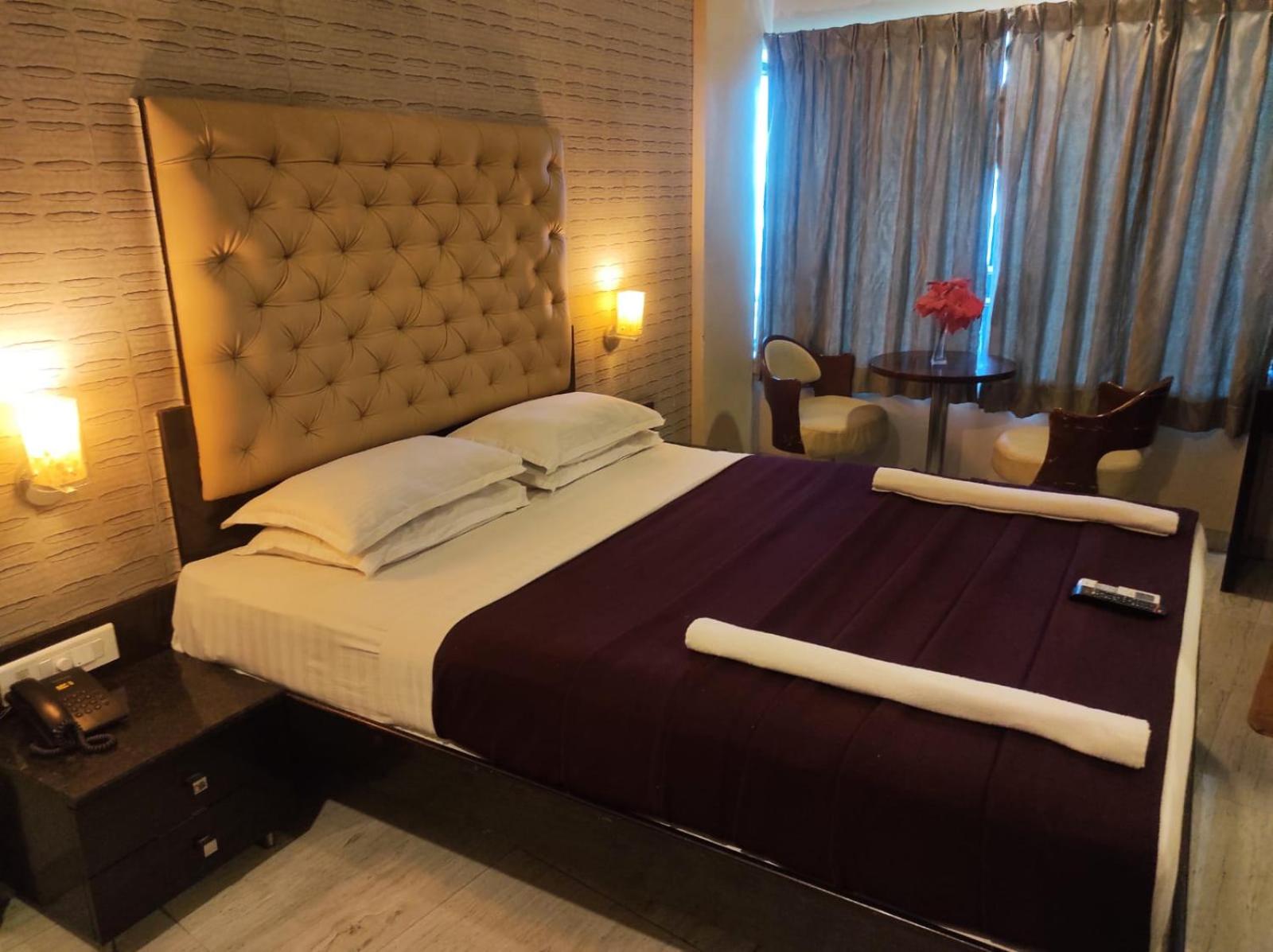Suite - Photo 21