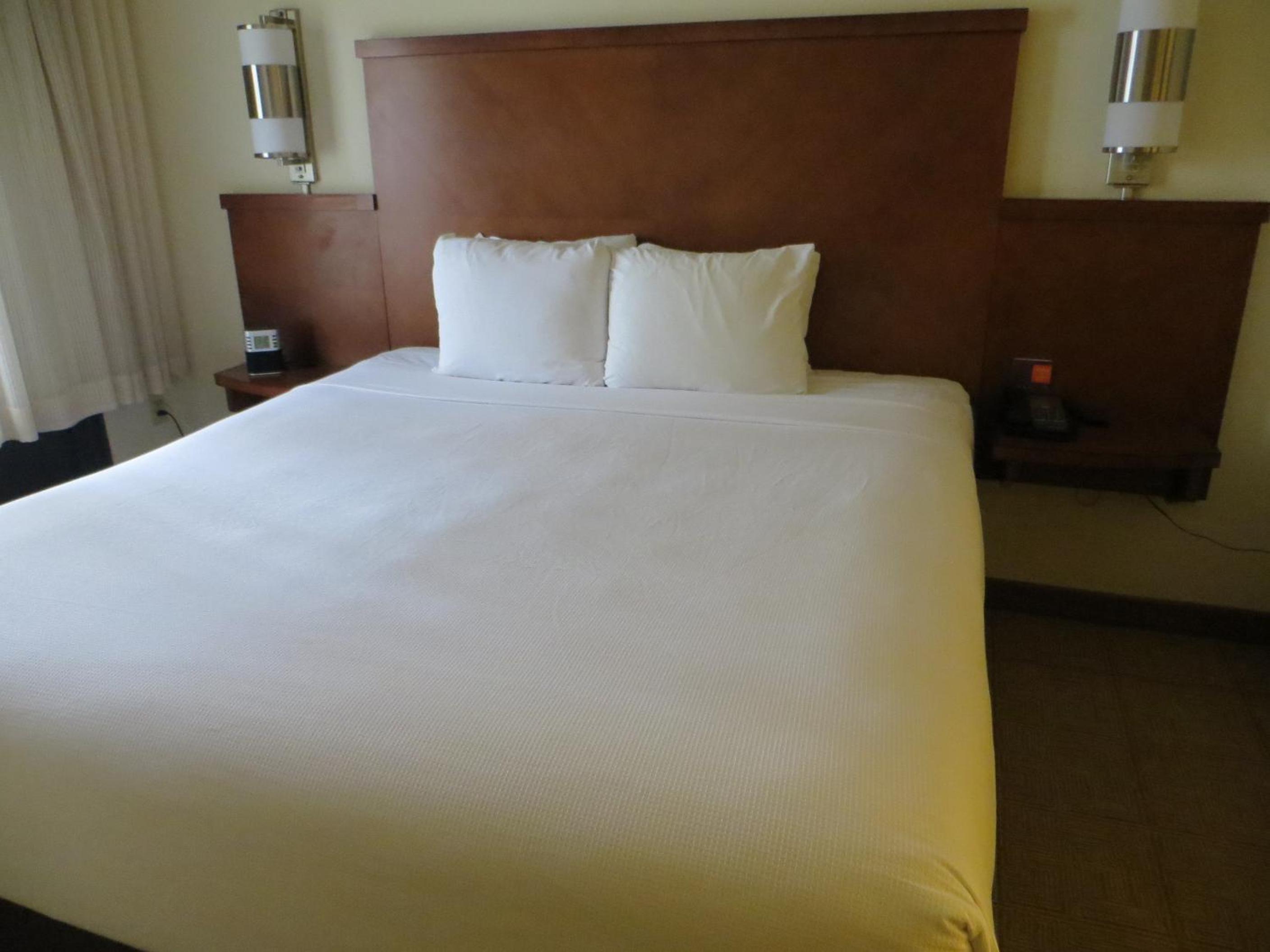 King Room with Sofa Bed - High Floor - Photo 2