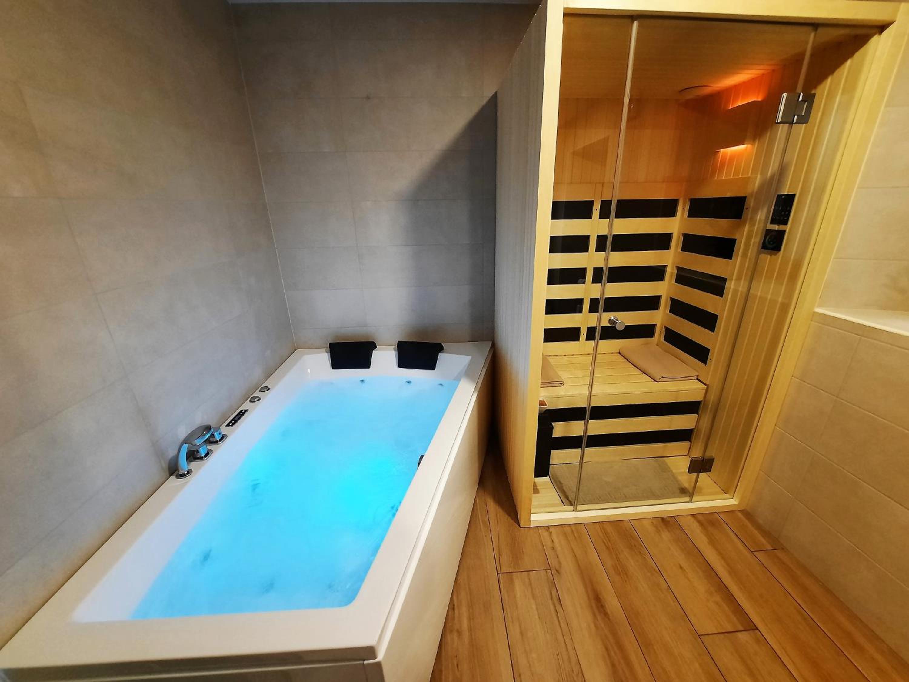 Superior Apartment with Balcony photo 2