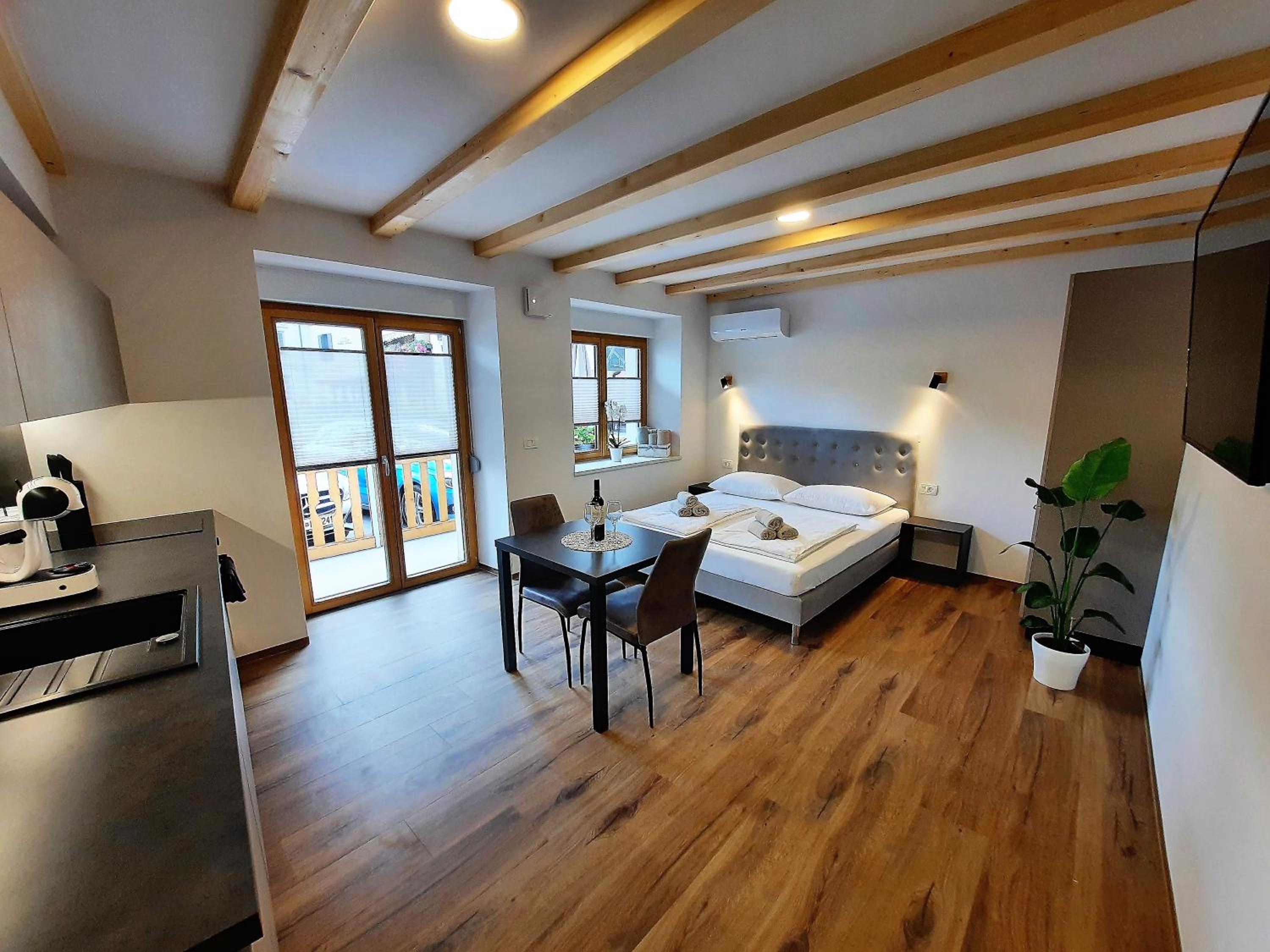 Superior Apartment with Balcony